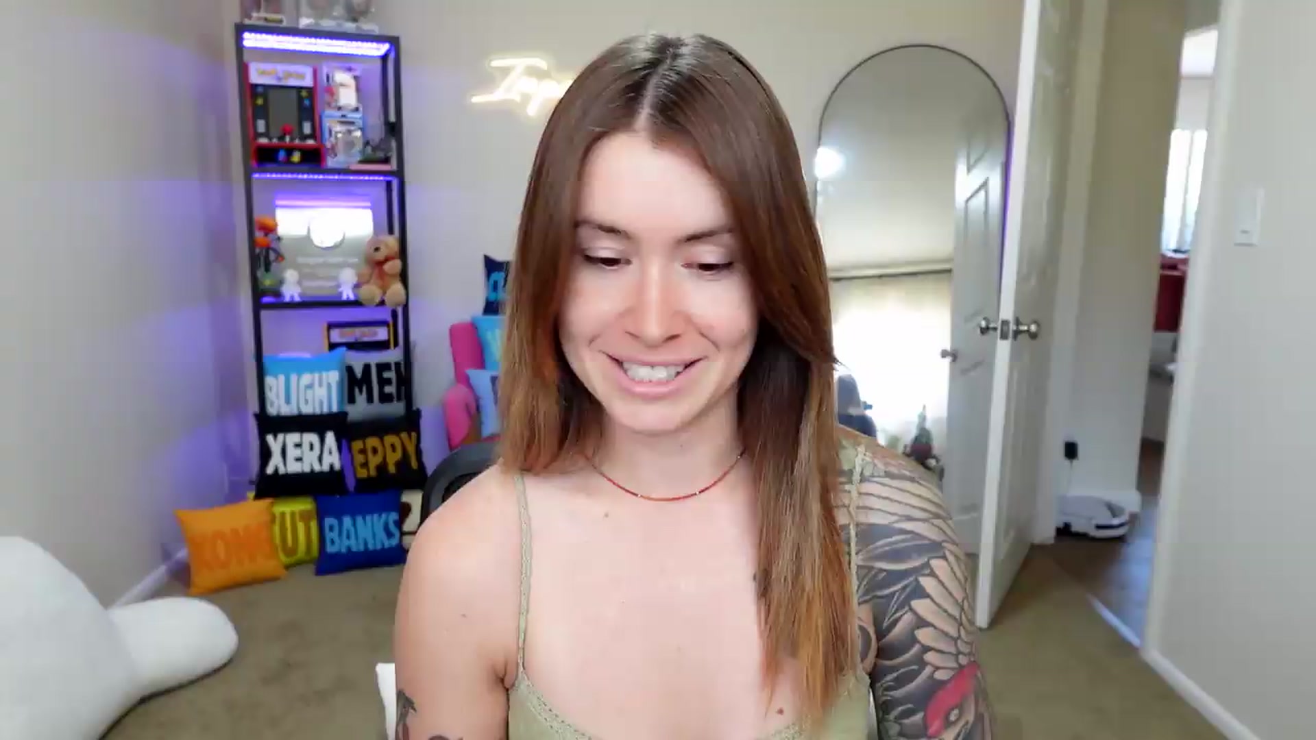 Gallery image thumbnail from ImperialKiss's myfreecams stream on, 06/07/2026, 22:08 image 1 of 20