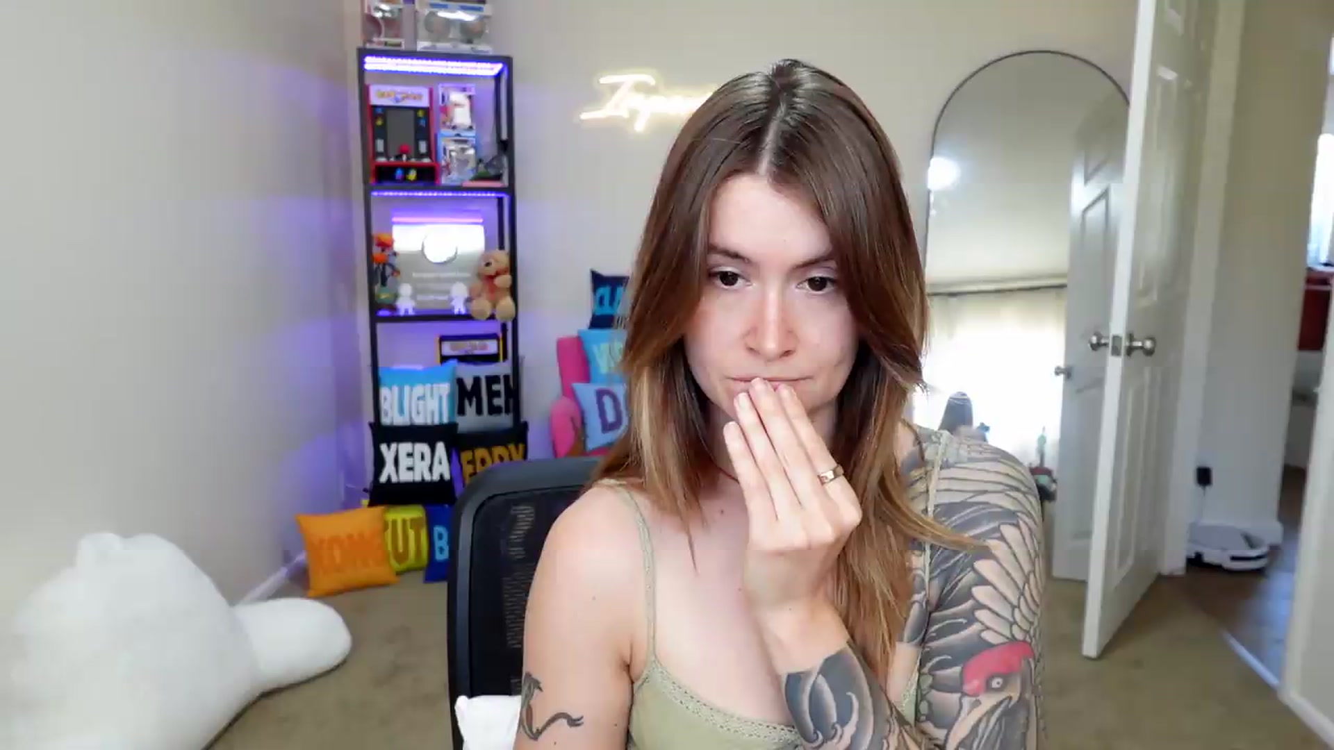 Gallery image thumbnail from ImperialKiss's myfreecams stream on, 06/07/2026, 22:08 image 19 of 20
