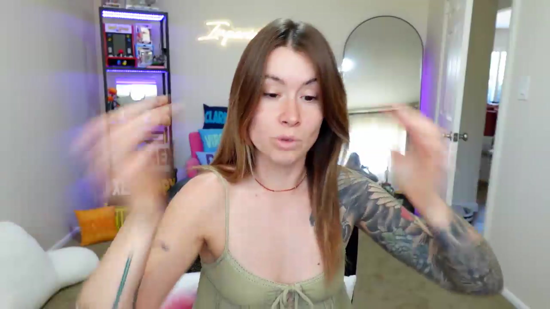 Gallery image thumbnail from ImperialKiss's myfreecams stream on, 06/07/2026, 22:08 image 8 of 20