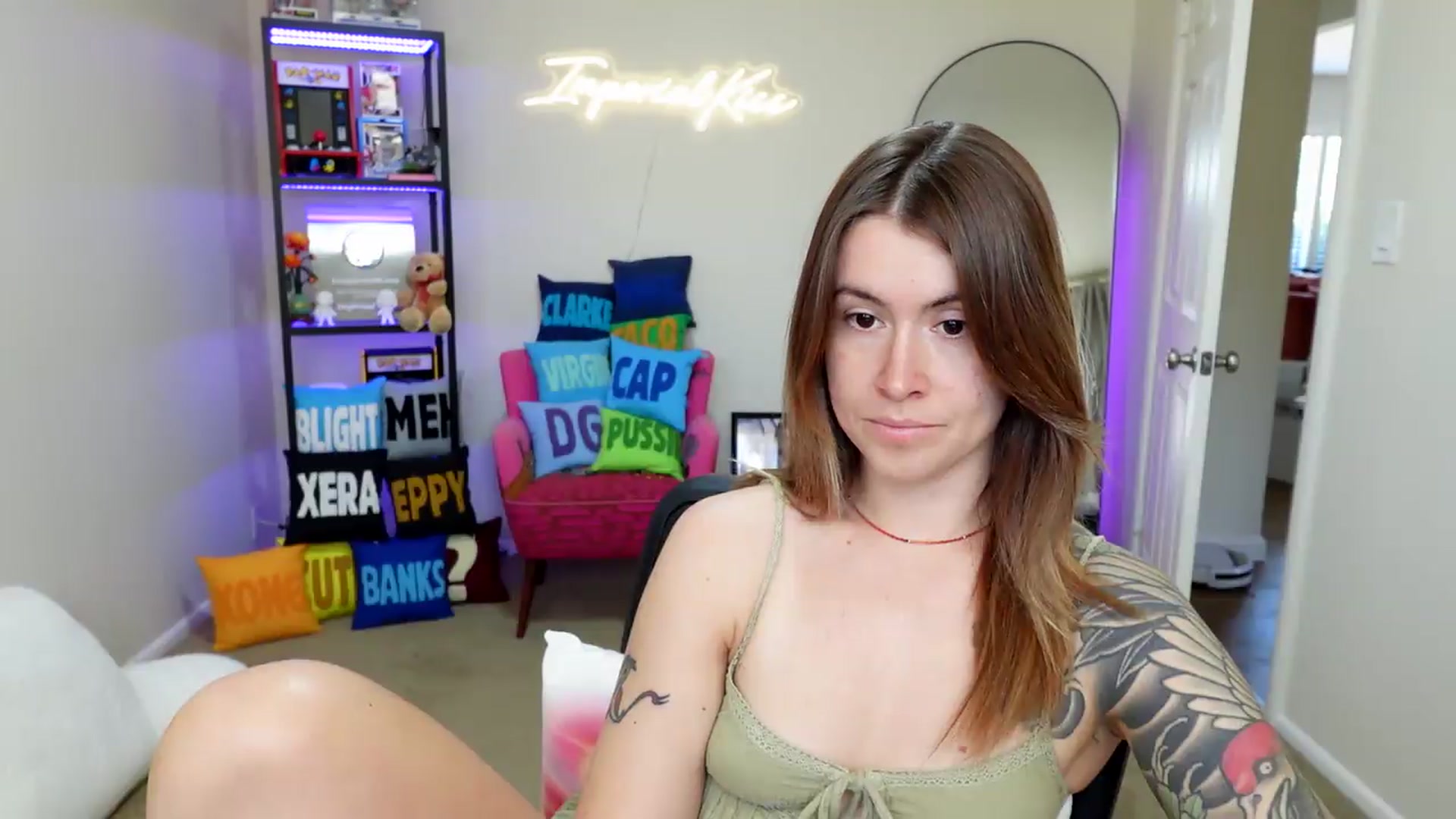 Gallery image thumbnail from ImperialKiss's myfreecams stream on, 06/07/2026, 22:08 image 13 of 20
