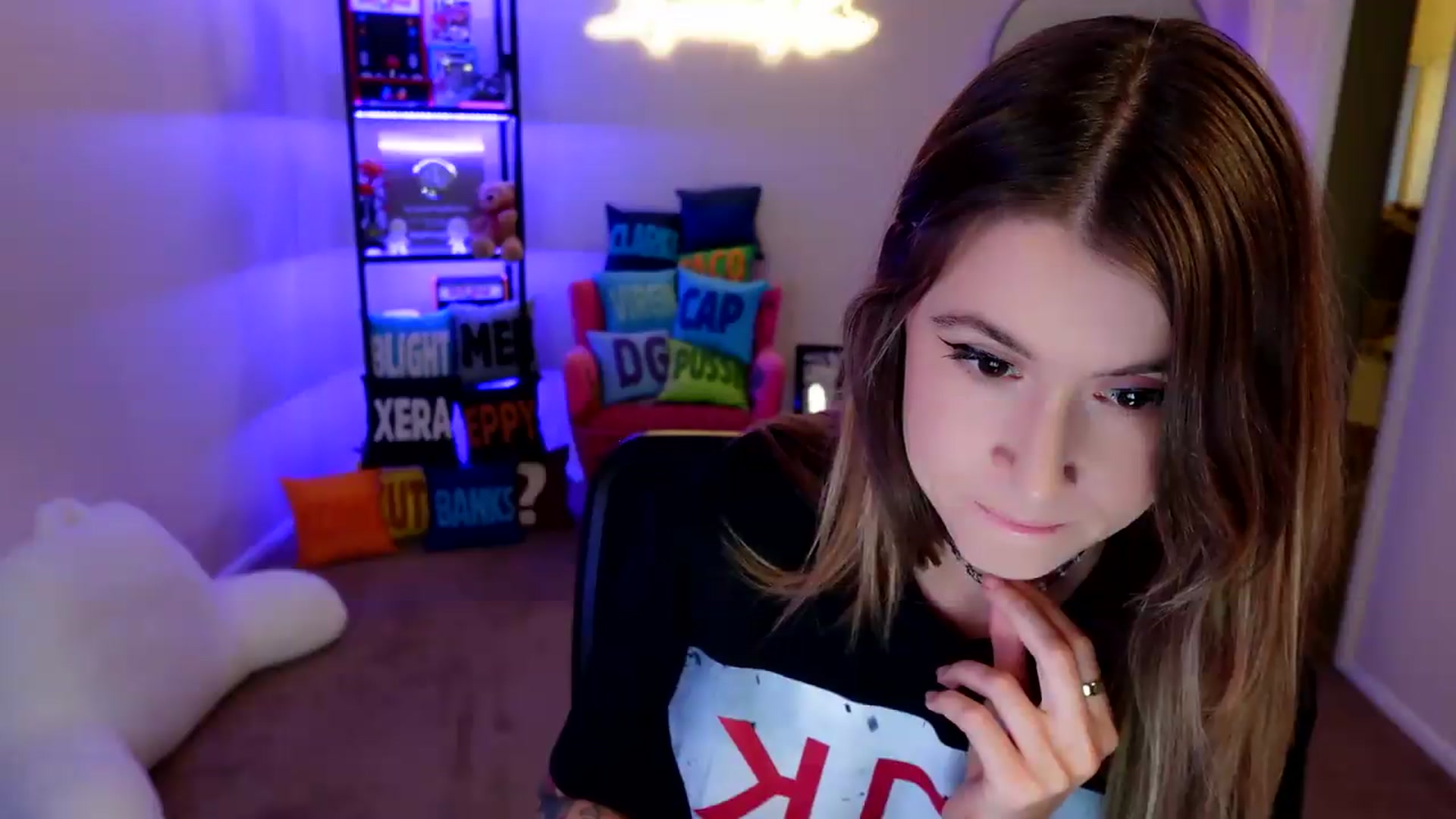 Gallery image thumbnail from ImperialKiss's myfreecams stream on, 06/09/2026, 03:38 image 16 of 20