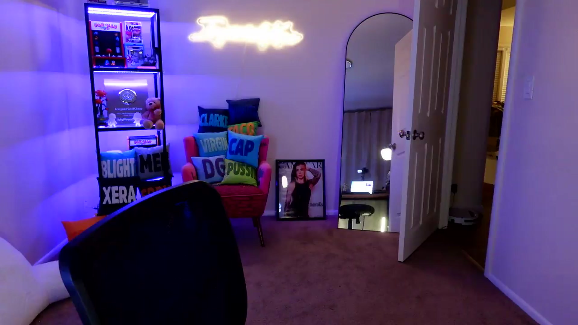 Gallery image thumbnail from ImperialKiss's myfreecams stream on, 06/09/2026, 07:12 image 11 of 20