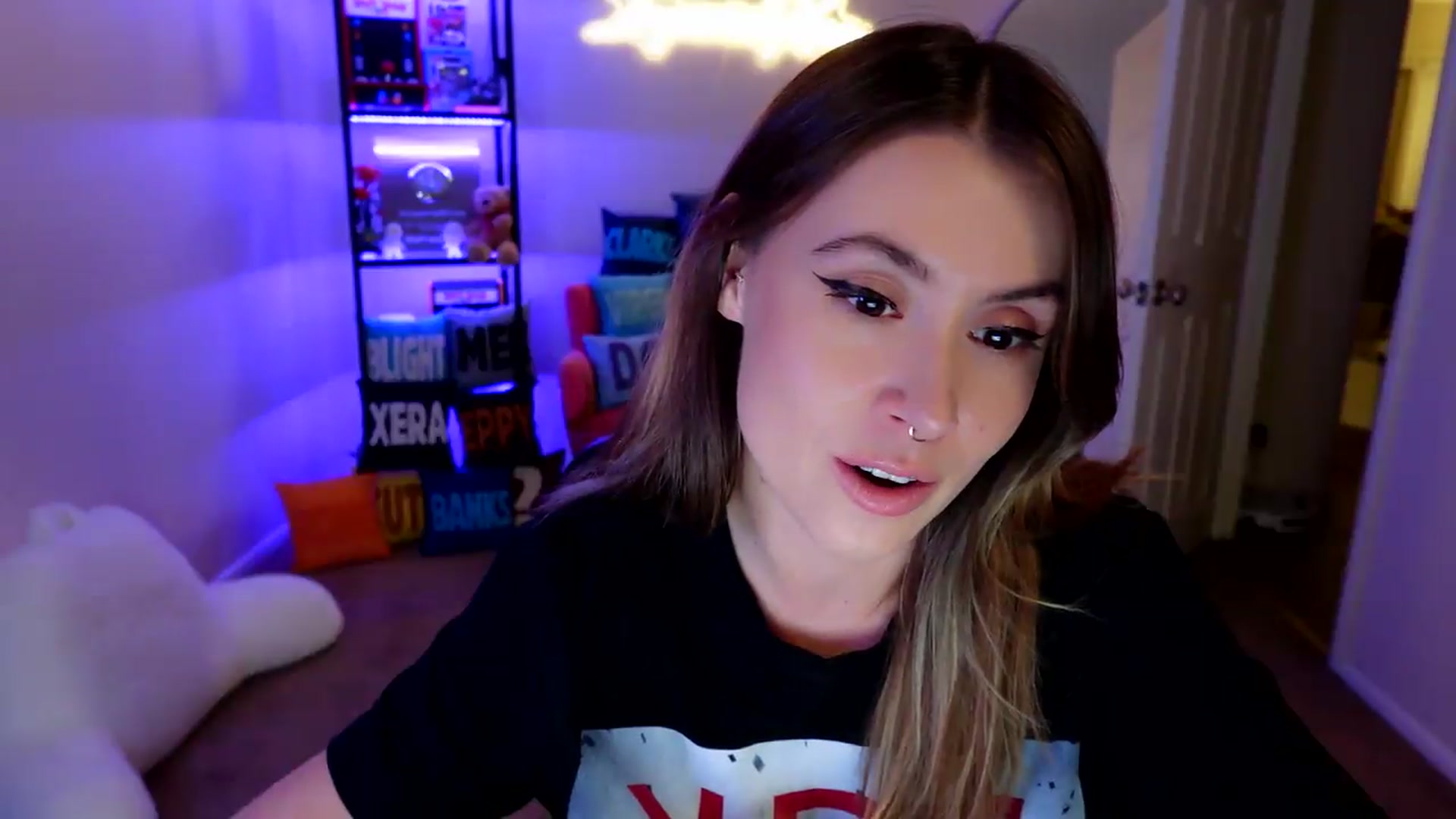Gallery image thumbnail from ImperialKiss's myfreecams stream on, 06/09/2026, 07:12 image 7 of 20