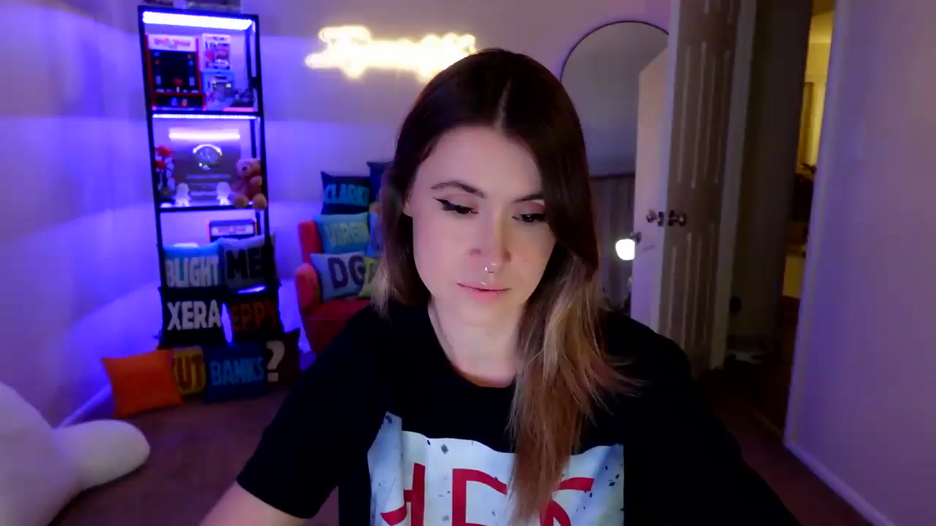 Gallery image thumbnail from ImperialKiss's myfreecams stream on, 06/09/2026, 07:12 image 12 of 20