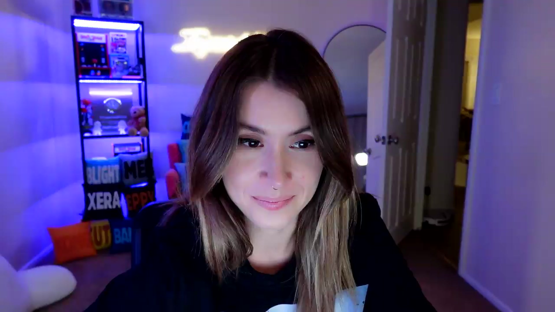 Gallery image thumbnail from ImperialKiss's myfreecams stream on, 06/09/2026, 07:12 image 18 of 20