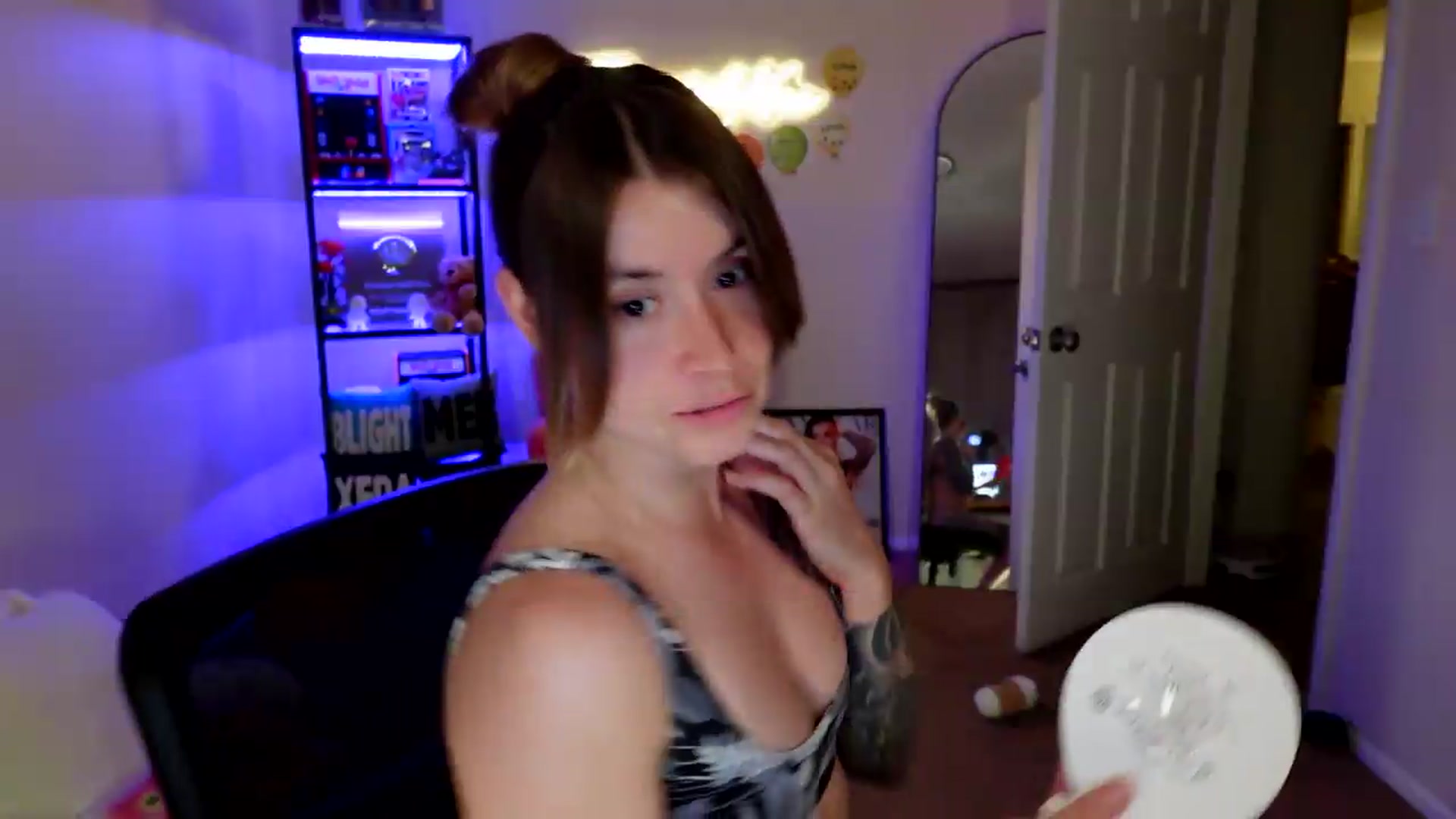 Gallery image thumbnail from ImperialKiss's myfreecams stream on, 06/11/2026, 07:30 image 7 of 20