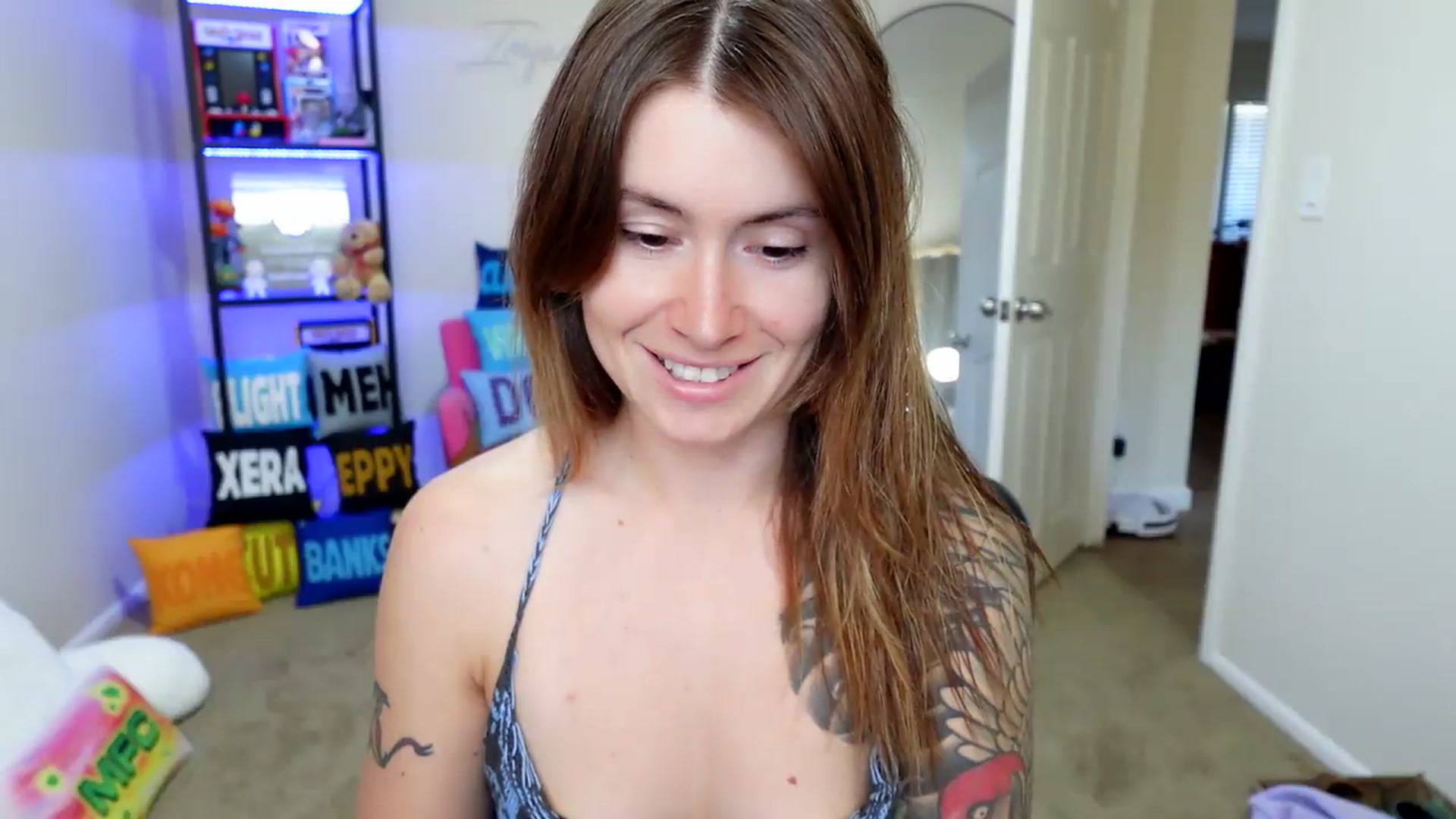 Gallery image thumbnail from ImperialKiss's myfreecams stream on, 06/14/2026, 21:14 image 11 of 20