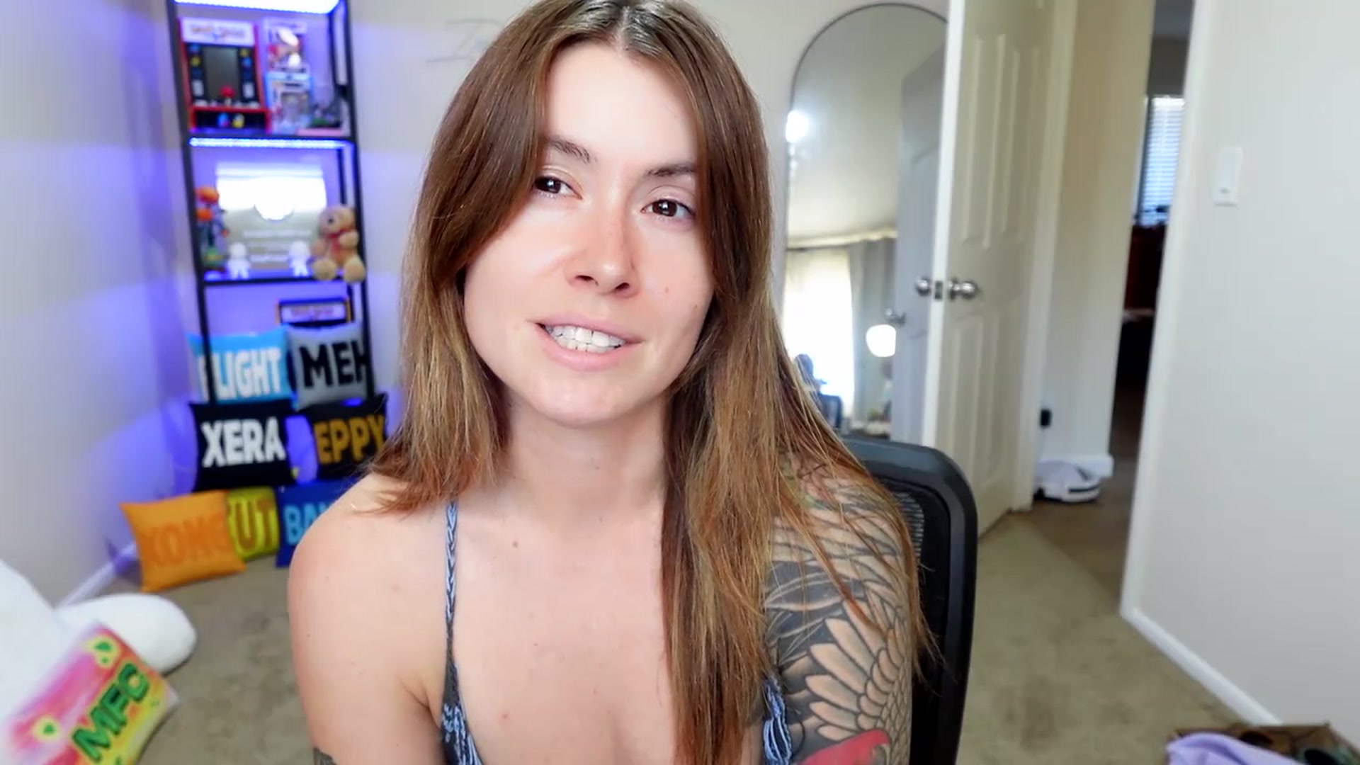 Gallery image thumbnail from ImperialKiss's myfreecams stream on, 06/14/2026, 21:14 image 16 of 20