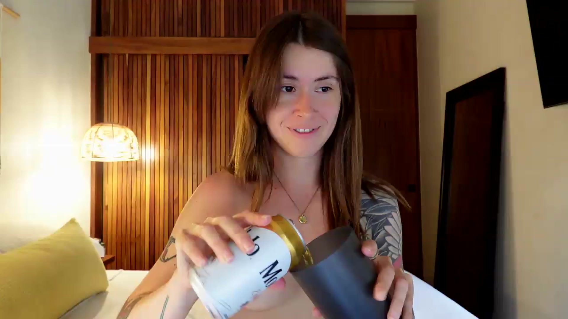 Gallery image thumbnail from ImperialKiss's myfreecams stream on, 07/10/2026, 23:24 image 5 of 20