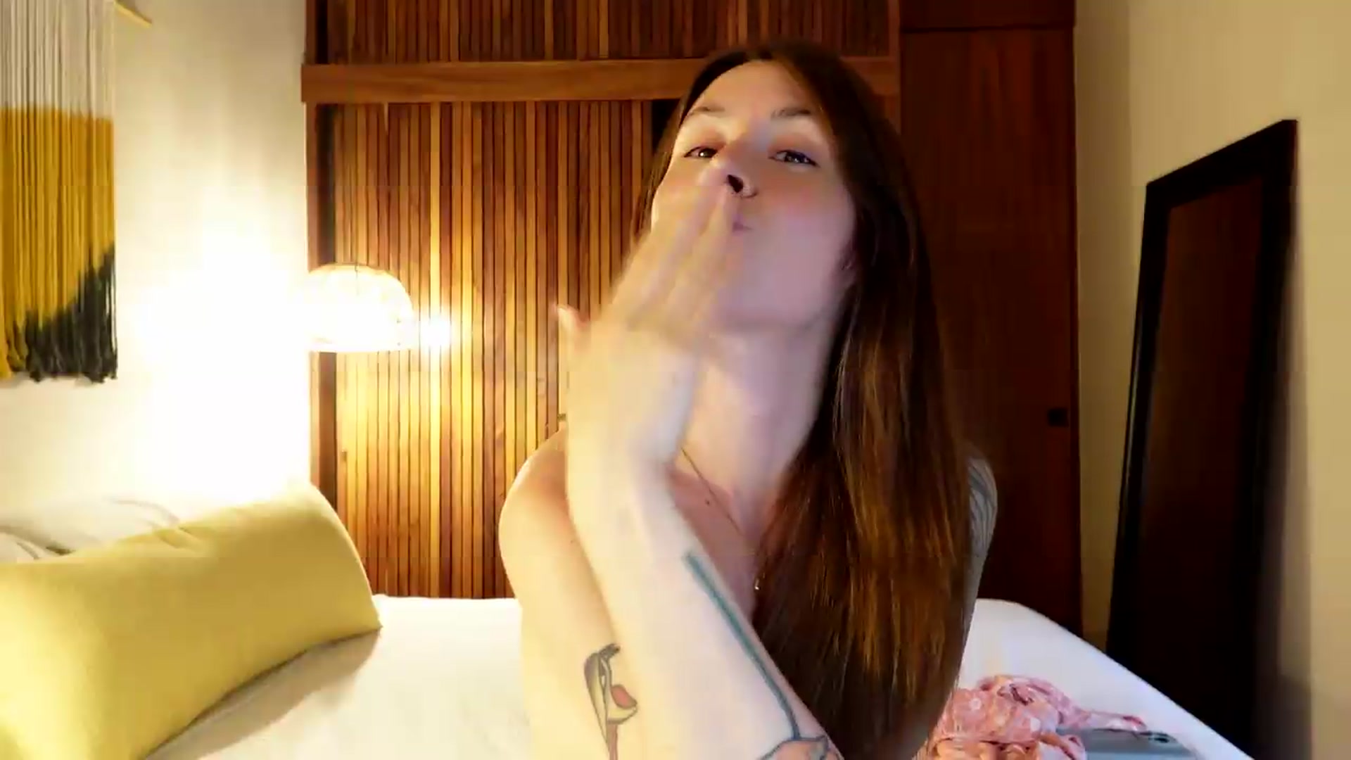 Gallery image thumbnail from ImperialKiss's myfreecams stream on, 07/11/2026, 01:30 image 8 of 20