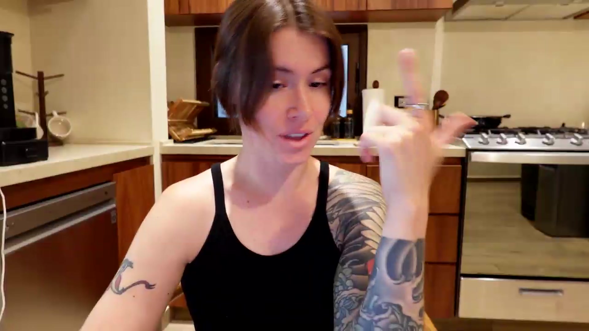 Gallery image thumbnail from ImperialKiss's myfreecams stream on, 07/19/2026, 21:50 image 13 of 20