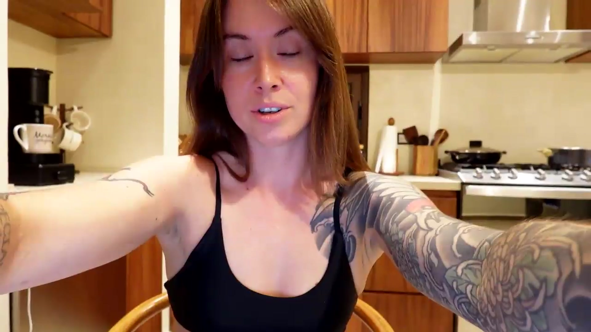 Gallery image thumbnail from ImperialKiss's myfreecams stream on, 08/02/2026, 05:03 image 11 of 20