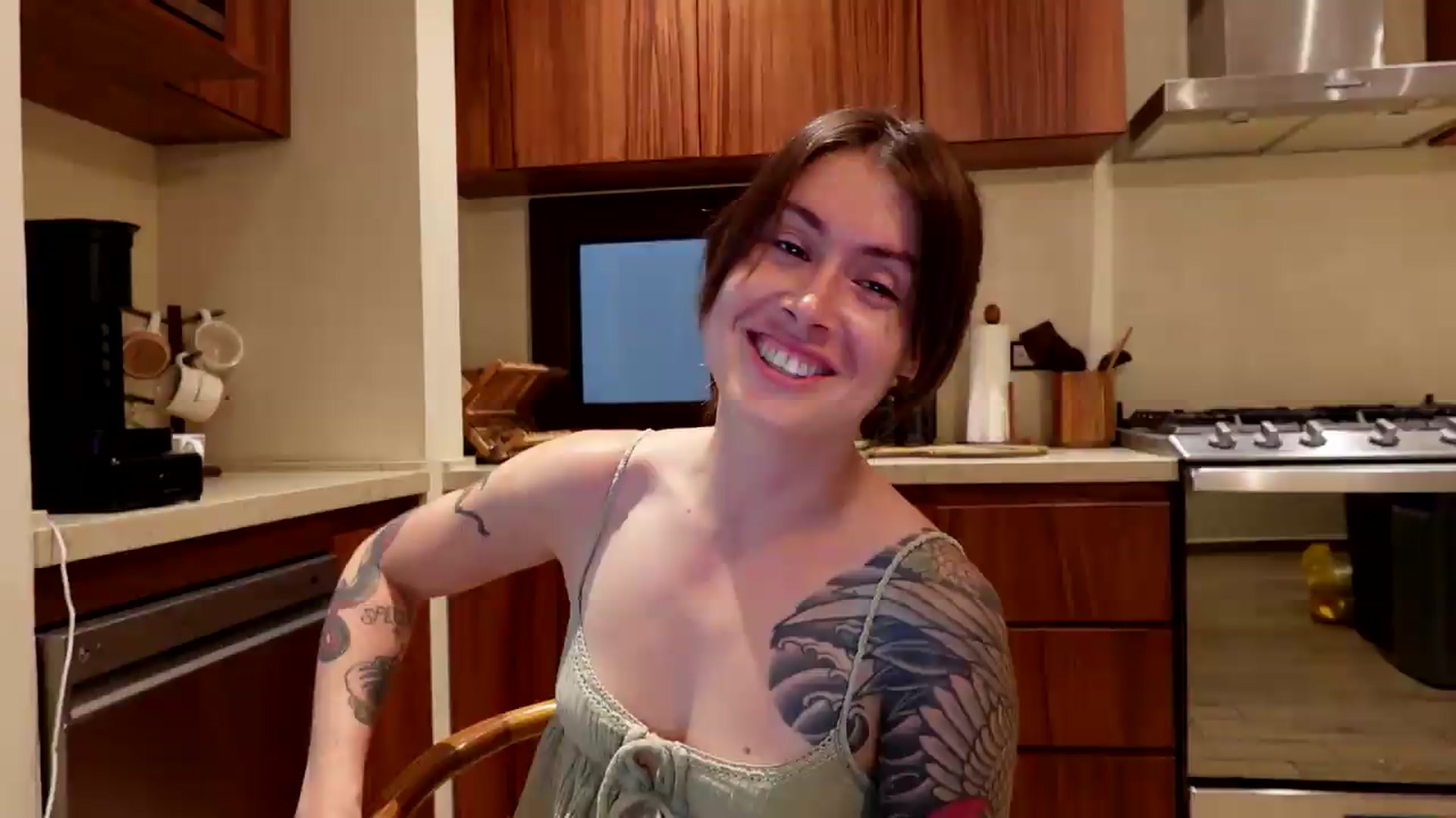 Gallery image thumbnail from ImperialKiss's myfreecams stream on, 08/02/2026, 23:00 image 1 of 20