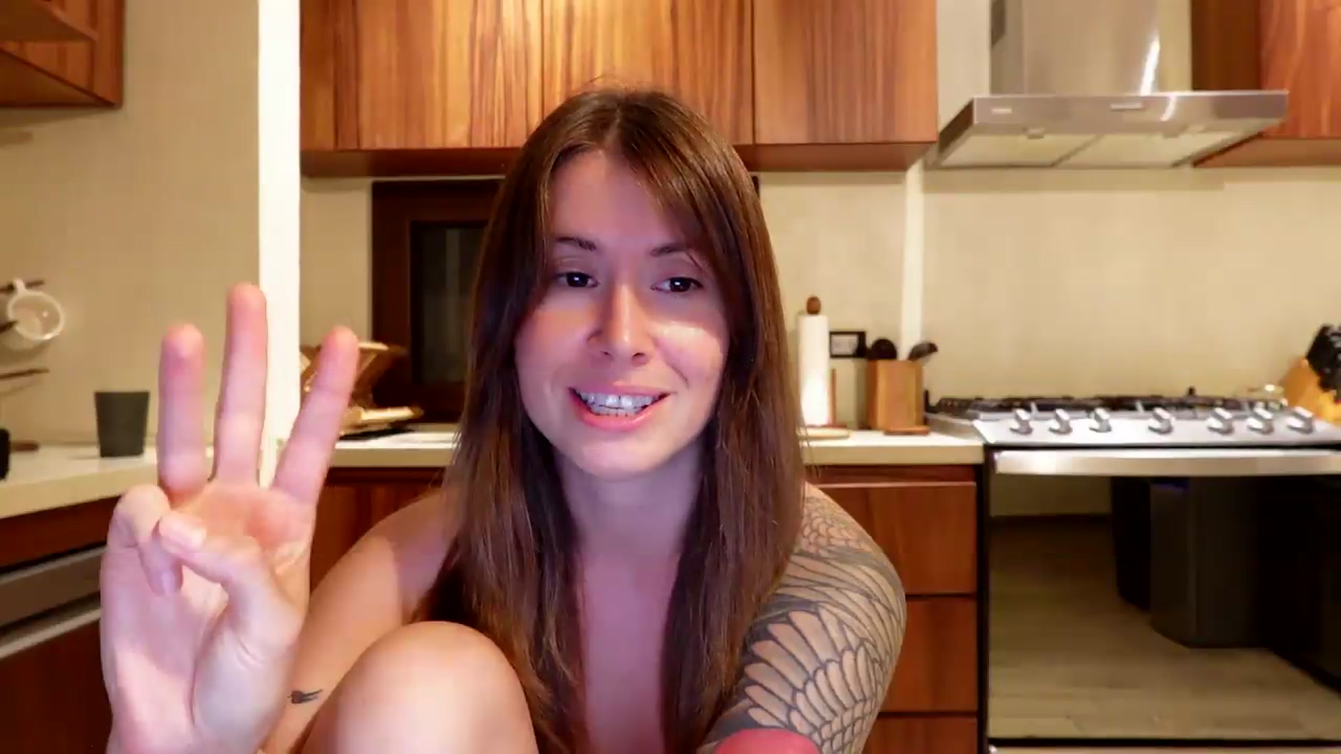 Gallery image thumbnail from ImperialKiss's myfreecams stream on, 08/05/2026, 05:57 image 19 of 20