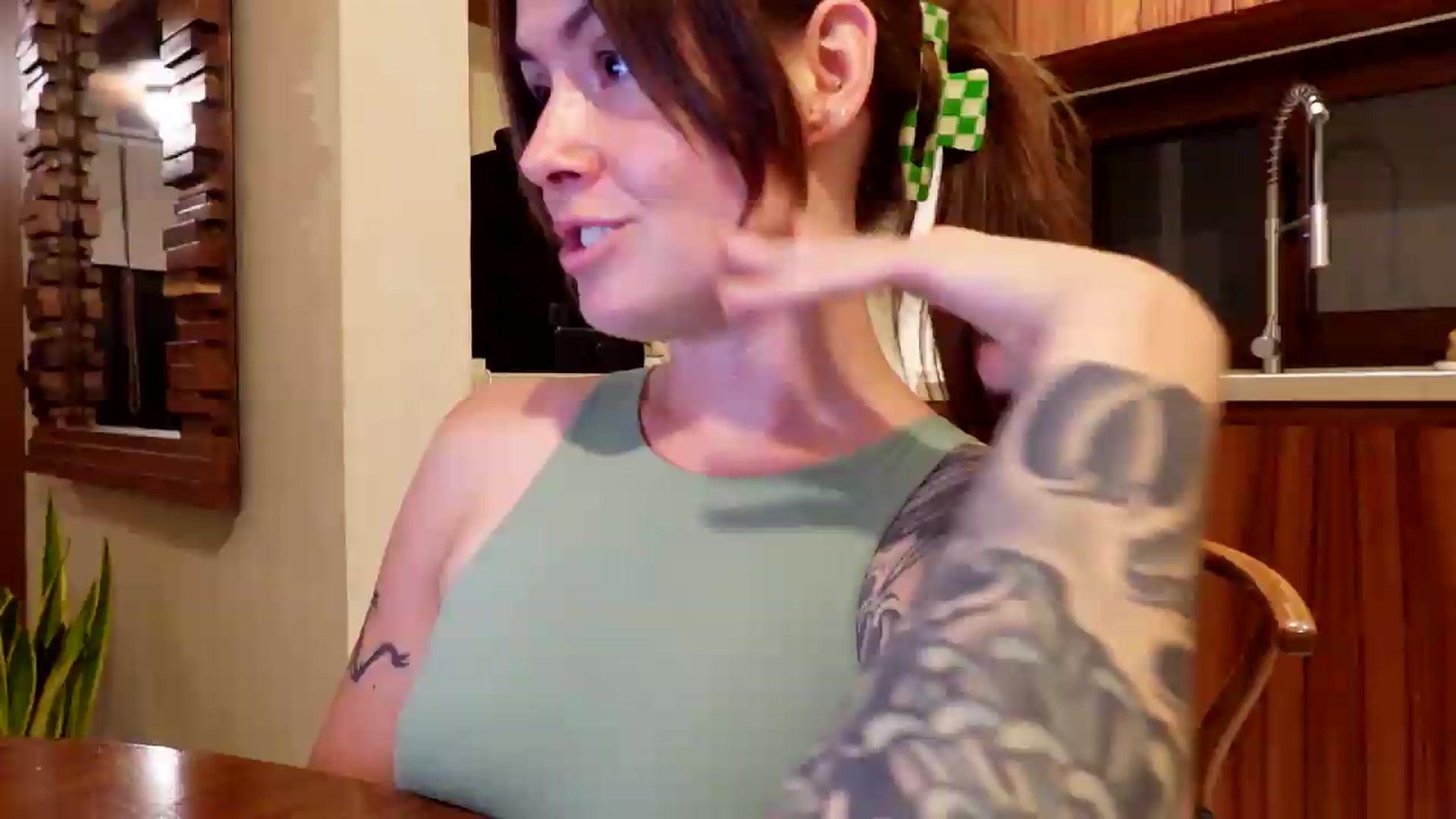 Gallery image thumbnail from ImperialKiss's myfreecams stream on, 08/06/2026, 05:14 image 13 of 20