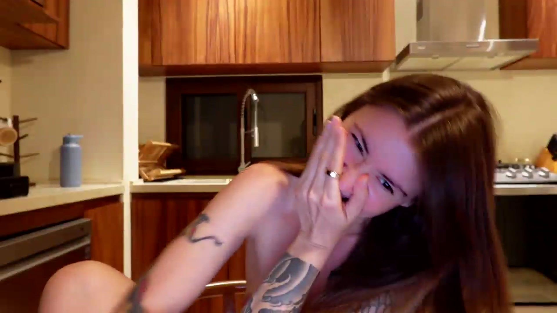Gallery image thumbnail from ImperialKiss's myfreecams stream on, 08/09/2026, 03:58 image 7 of 20