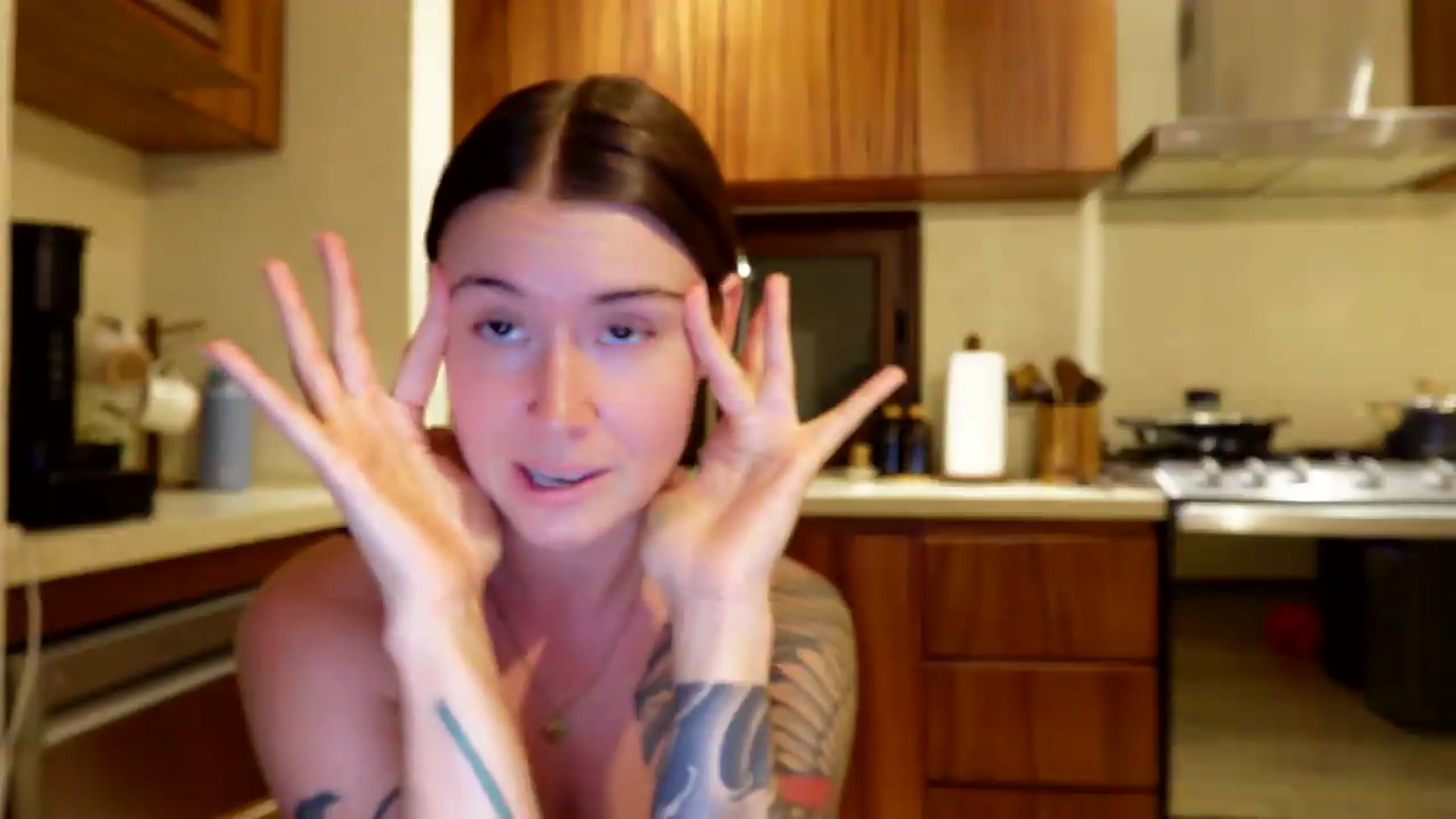 Gallery image thumbnail from ImperialKiss's myfreecams stream on, 08/18/2026, 03:52 image 16 of 20