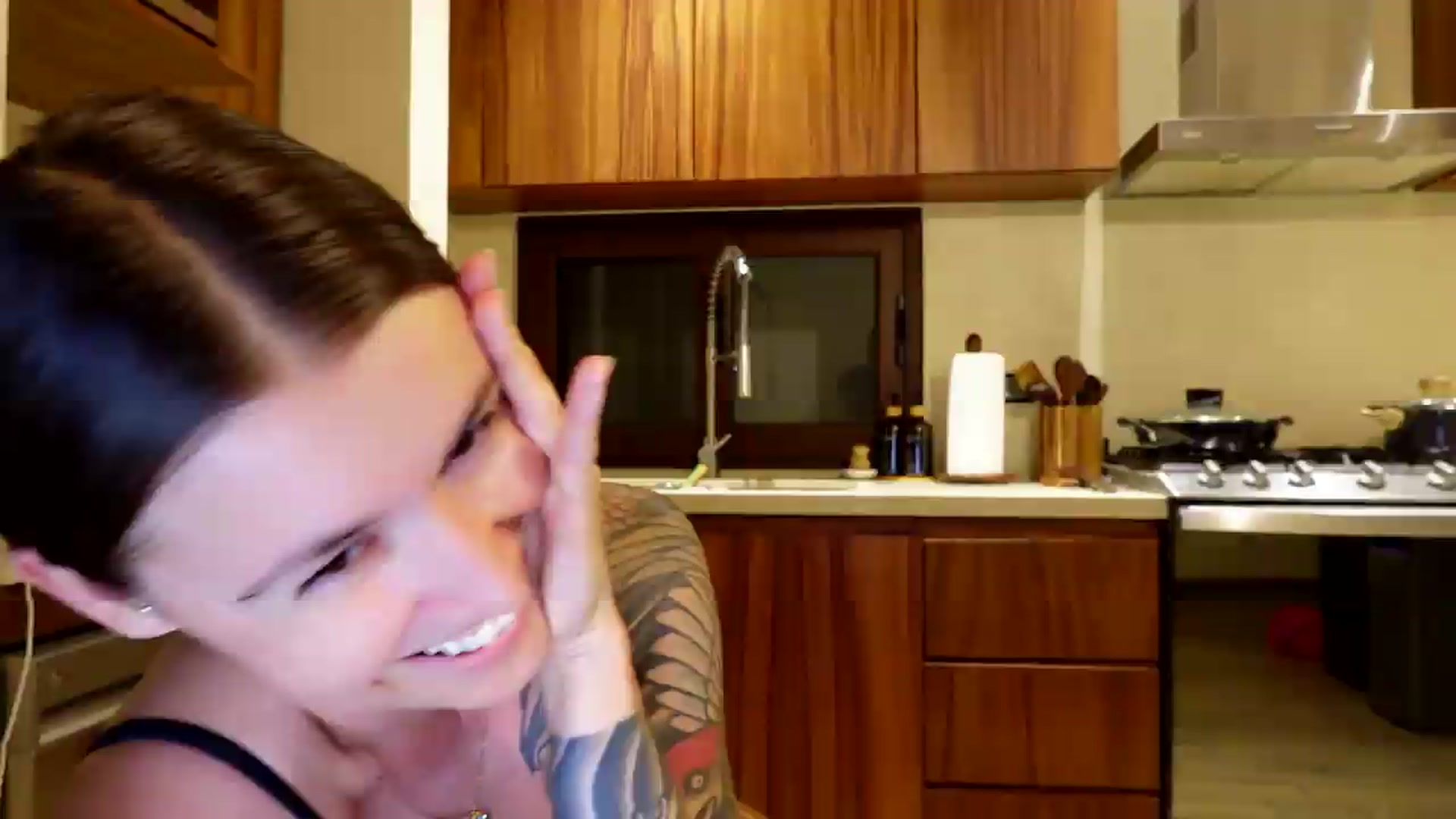 Gallery image thumbnail from ImperialKiss's myfreecams stream on, 08/18/2026, 03:52 image 19 of 20