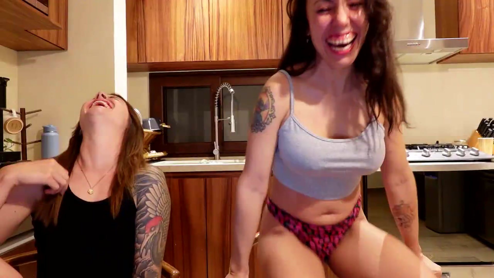 Gallery image thumbnail from ImperialKiss's myfreecams stream on, 08/20/2026, 02:09 image 18 of 20