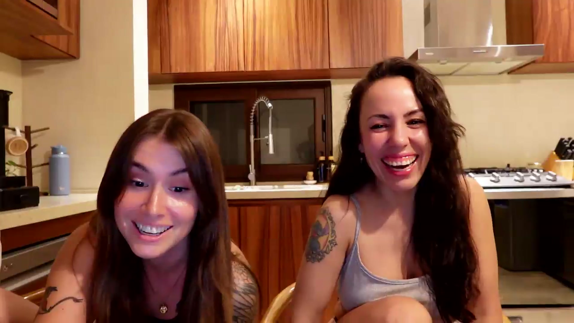 Gallery image thumbnail from ImperialKiss's myfreecams stream on, 08/20/2026, 04:19 image 4 of 20