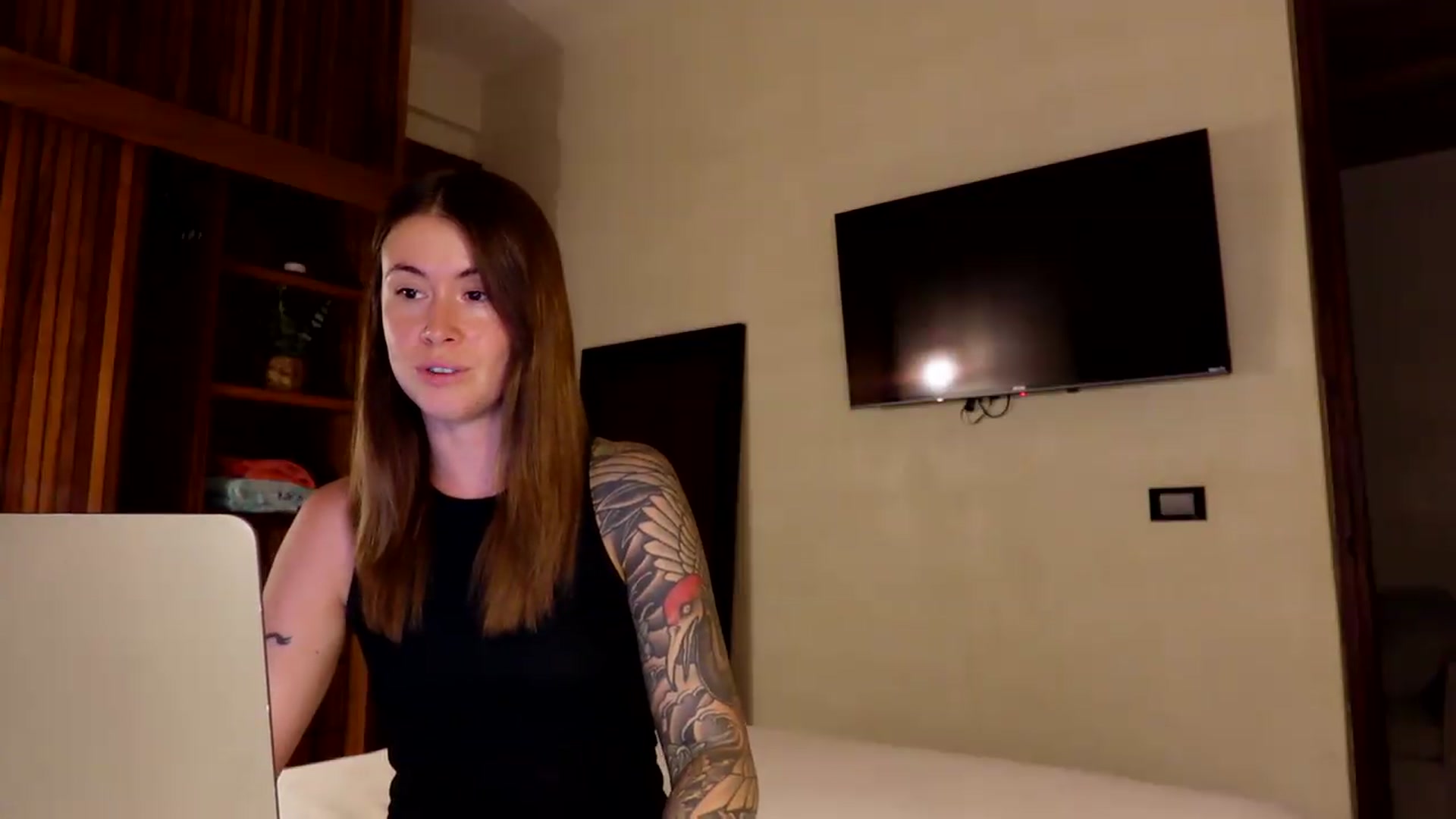 Gallery image thumbnail from ImperialKiss's myfreecams stream on, 08/26/2026, 02:49 image 13 of 20