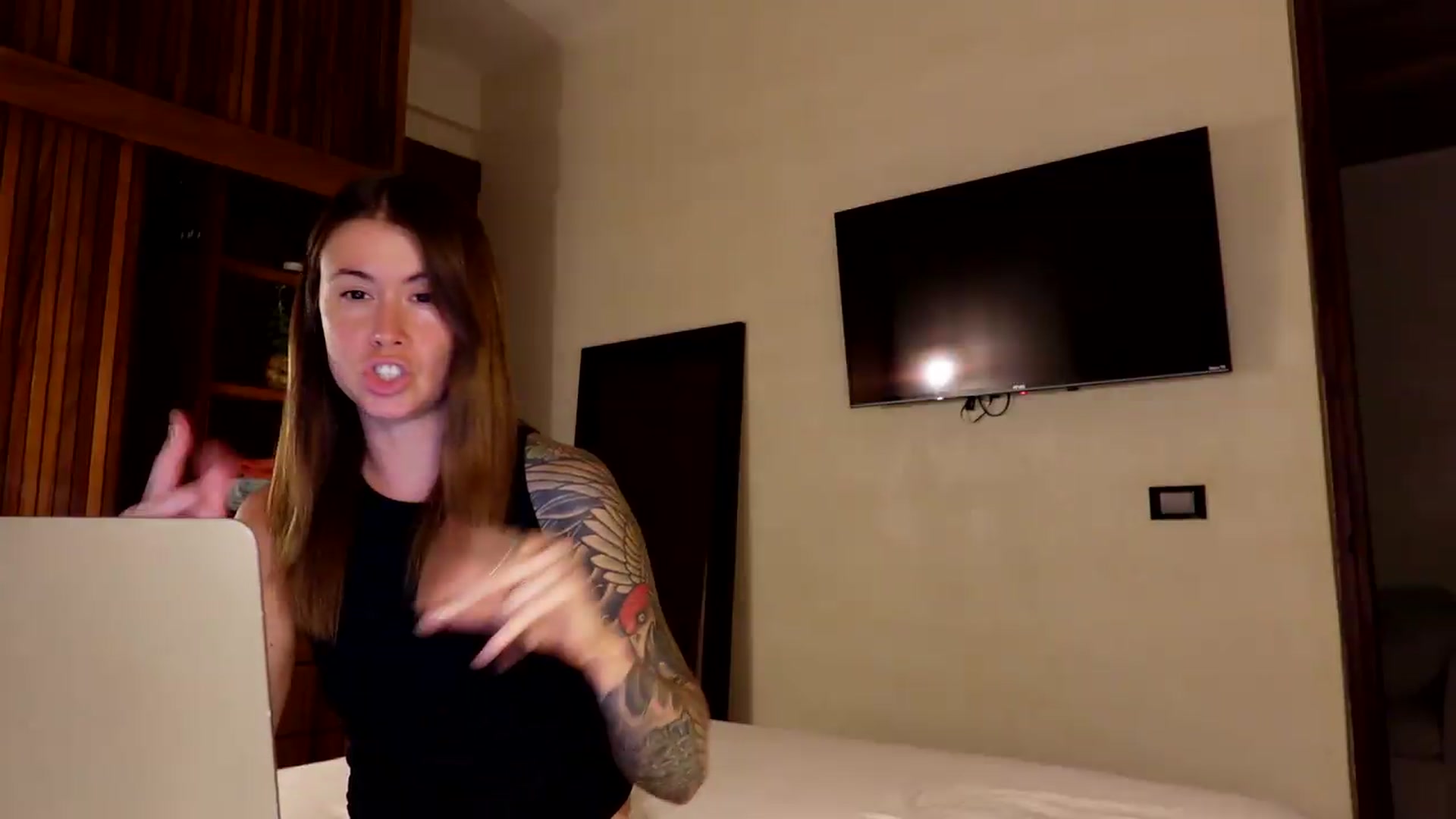 Gallery image thumbnail from ImperialKiss's myfreecams stream on, 08/26/2026, 02:49 image 20 of 20