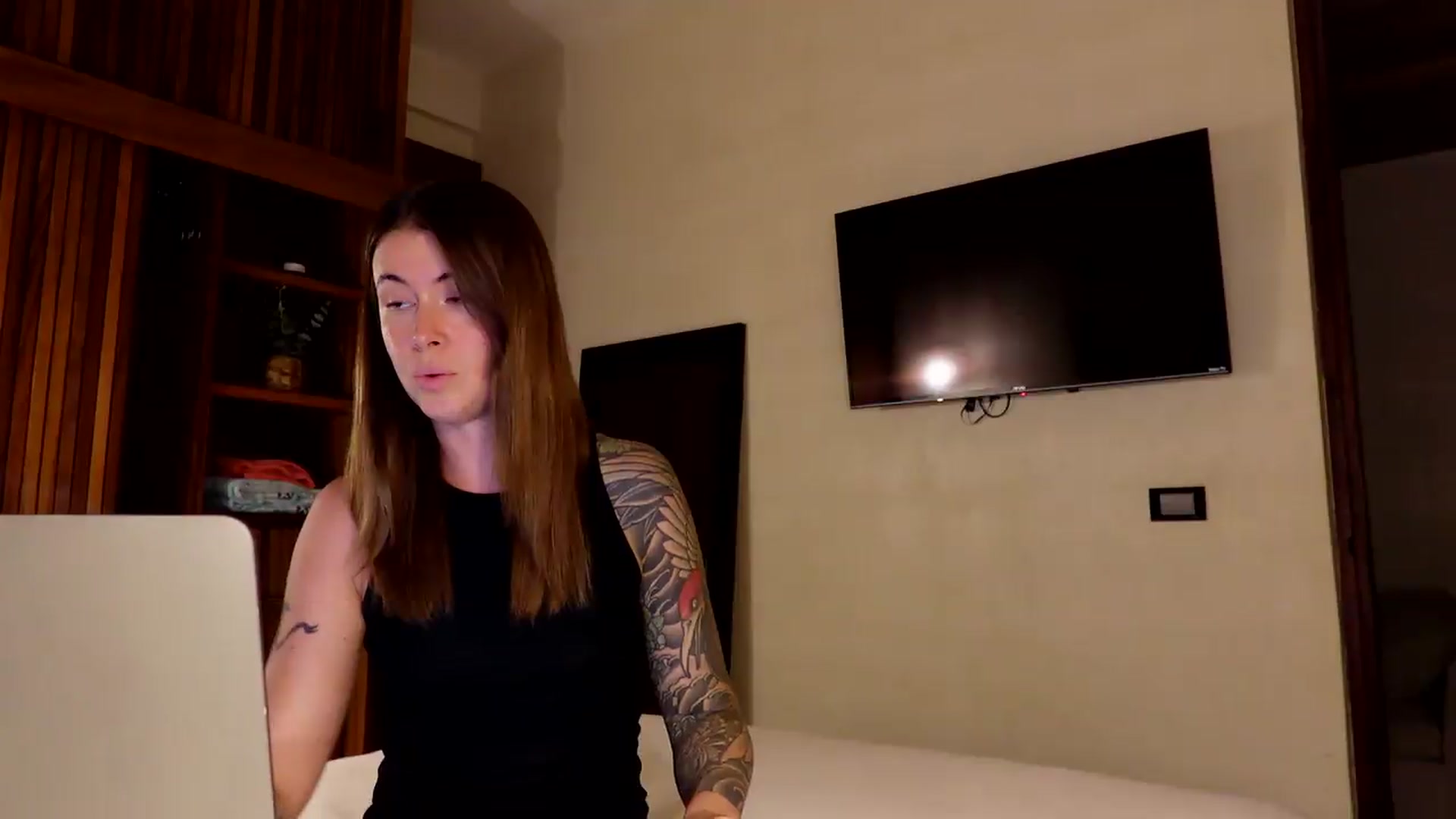 Gallery image thumbnail from ImperialKiss's myfreecams stream on, 08/26/2026, 02:49 image 16 of 20