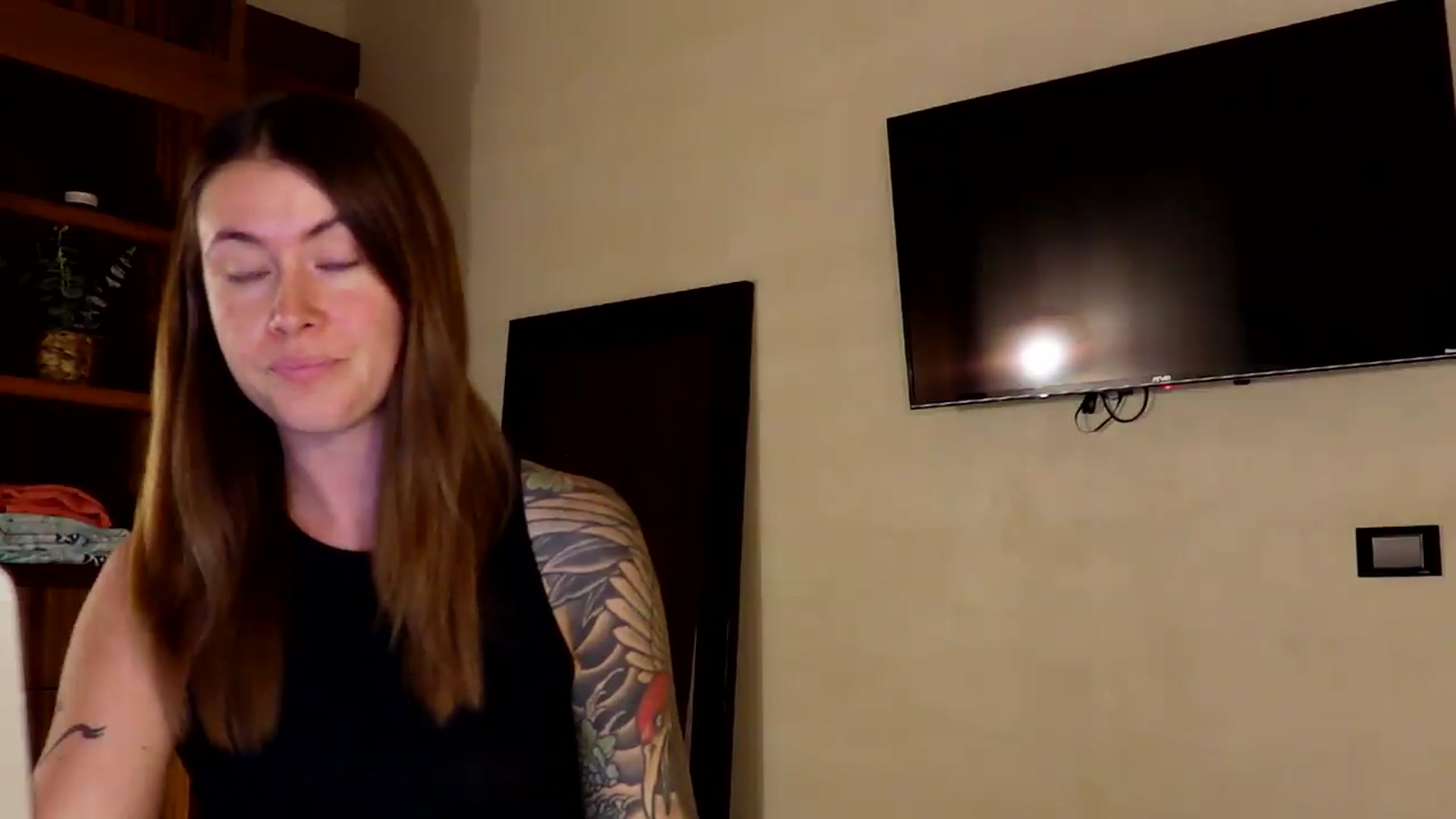 Gallery image thumbnail from ImperialKiss's myfreecams stream on, 08/26/2026, 02:49 image 3 of 20