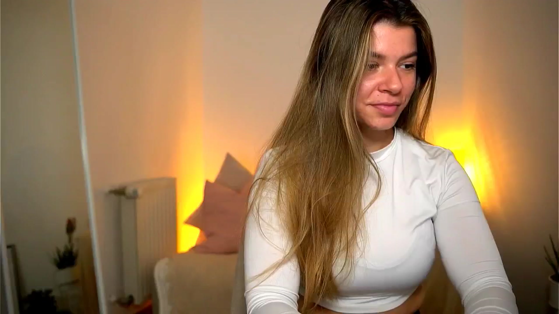 Gallery image thumbnail from Imsofia___'s myfreecams stream on, 09/28/2024, 13:17 image 5 of 20
