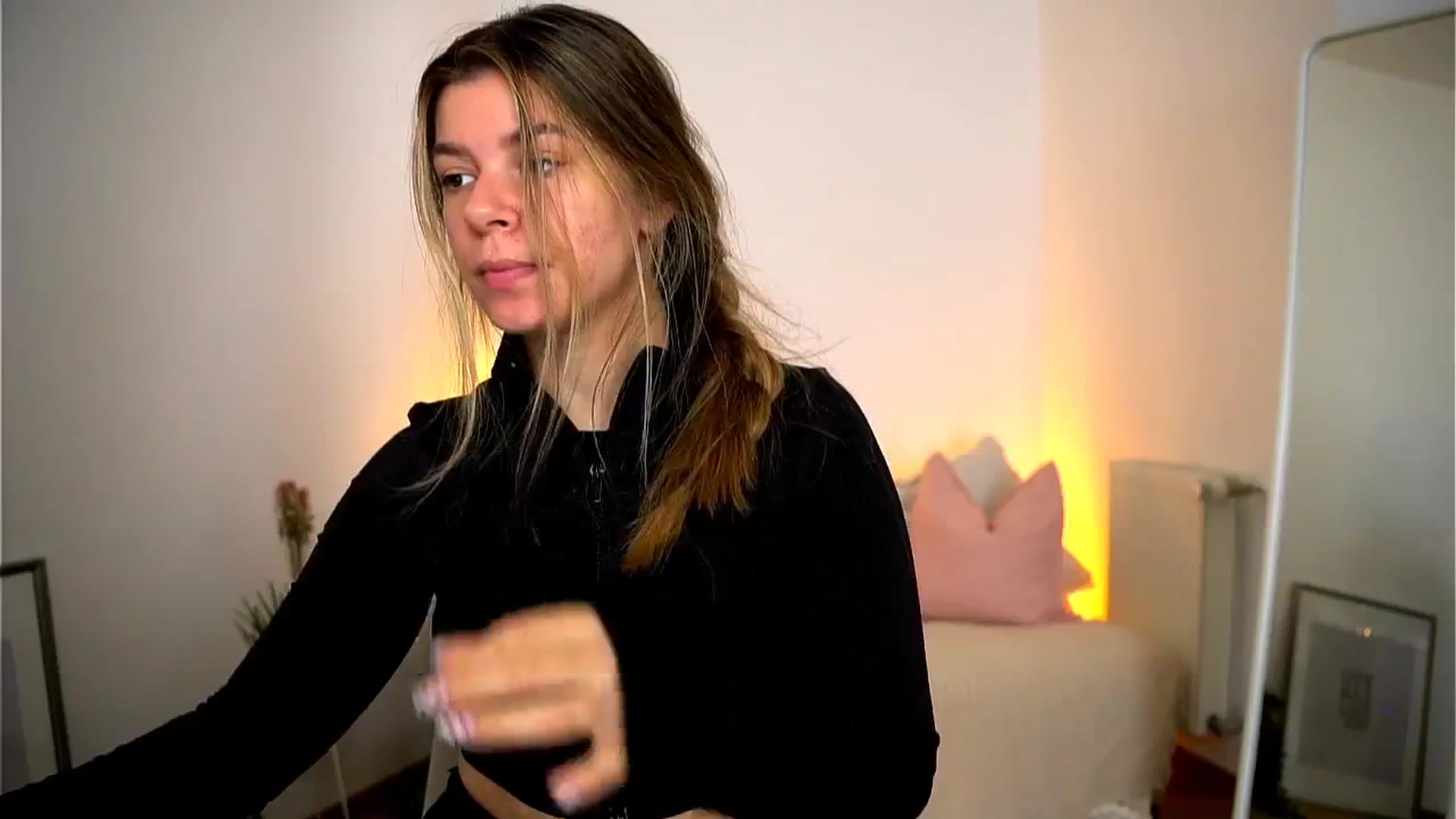 Gallery image thumbnail from Imsofia___'s myfreecams stream on, 09/29/2024, 12:00 image 17 of 20