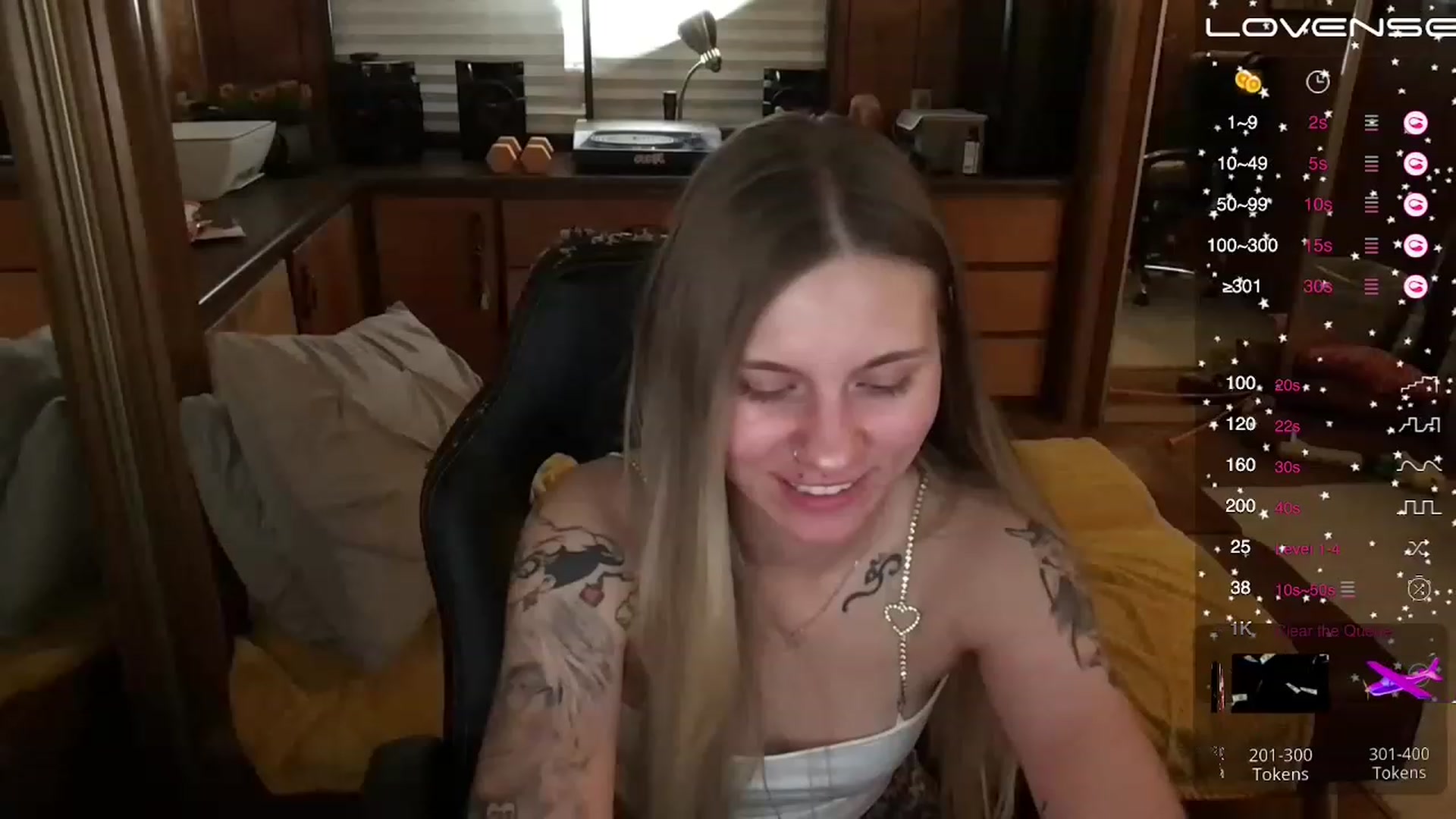 Gallery image thumbnail from Incognitobabe's myfreecams stream on, 11/23/2022, 04:58 image 1 of 20