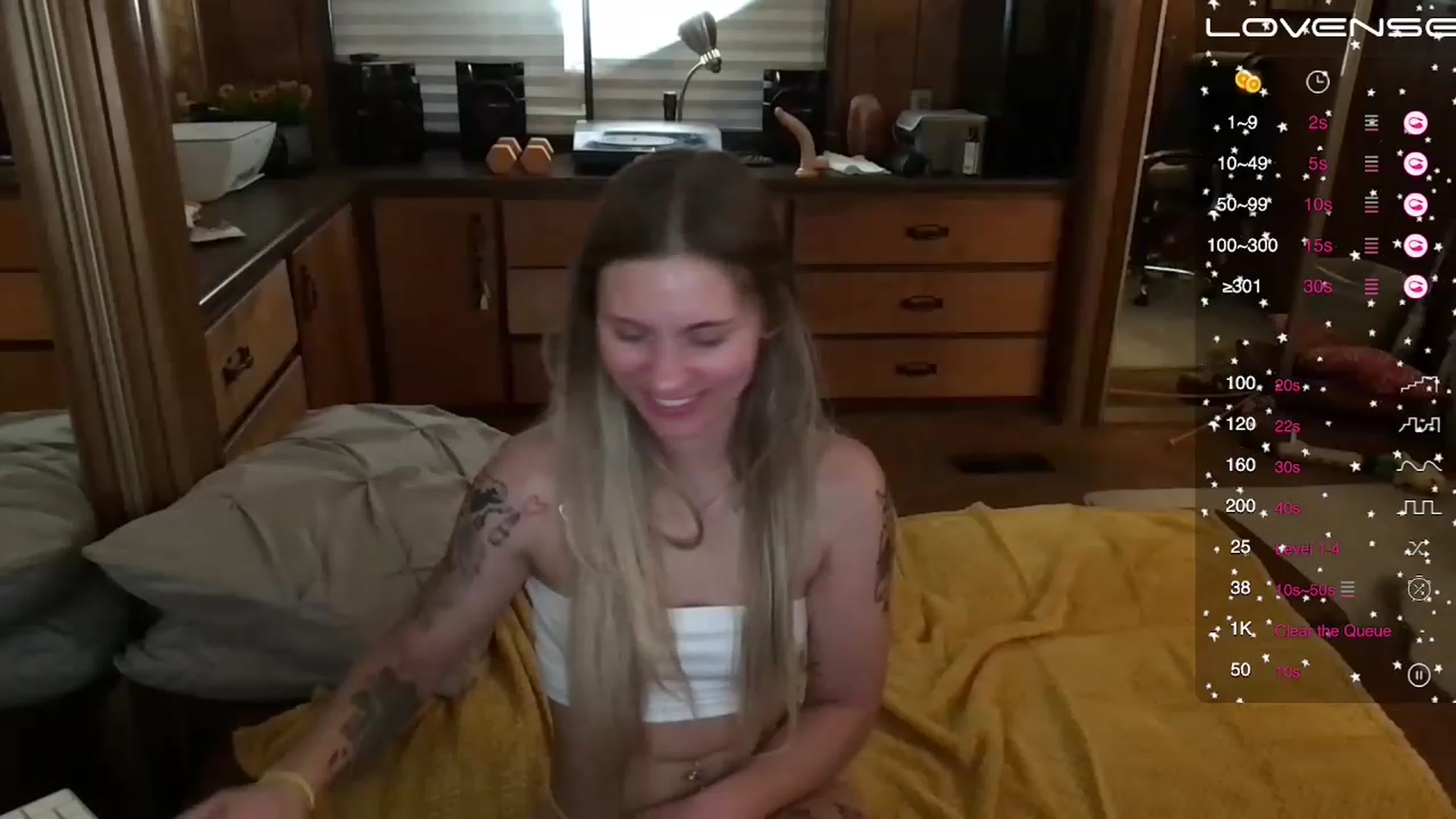 Gallery image thumbnail from Incognitobabe's myfreecams stream on, 11/23/2022, 07:37 image 3 of 20
