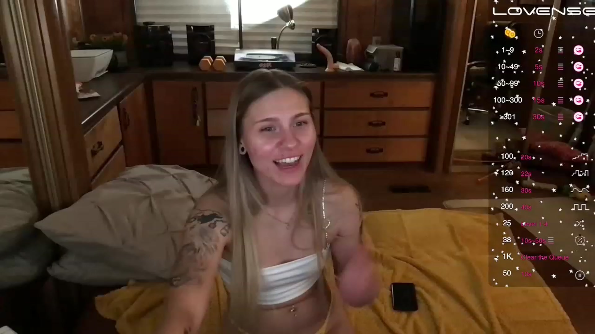 Gallery image thumbnail from Incognitobabe's myfreecams stream on, 11/23/2022, 07:37 image 7 of 20