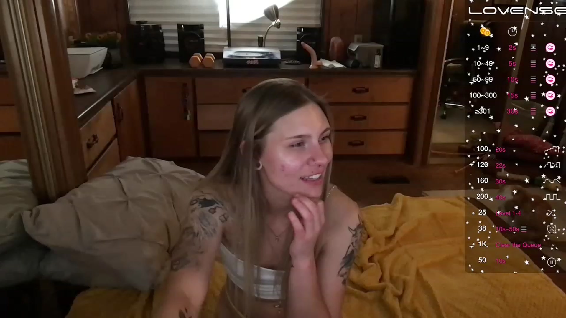 Gallery image thumbnail from Incognitobabe's myfreecams stream on, 11/23/2022, 08:10 image 19 of 20