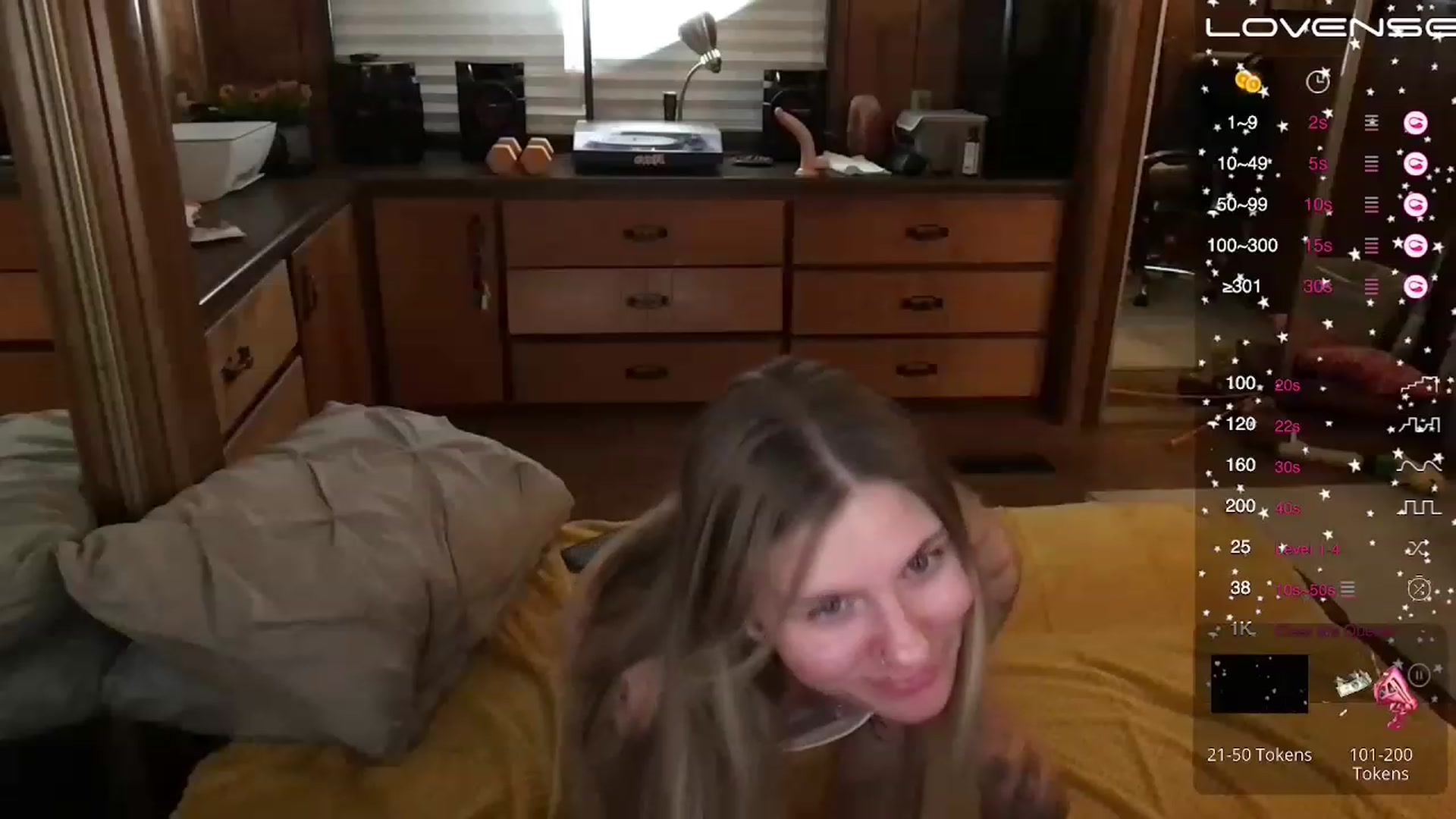 Gallery image thumbnail from Incognitobabe's myfreecams stream on, 11/23/2022, 08:10 image 6 of 20