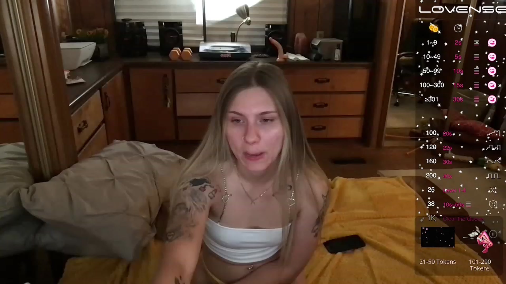 Gallery image thumbnail from Incognitobabe's myfreecams stream on, 11/23/2022, 09:06 image 8 of 20