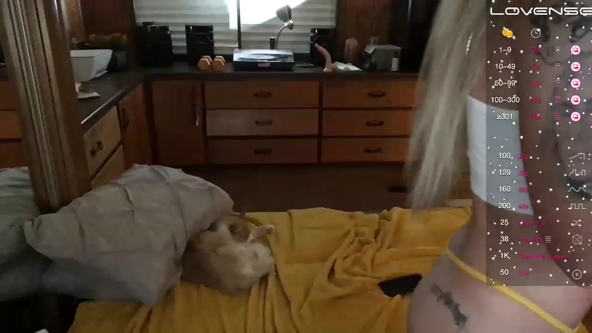 Gallery image thumbnail from Incognitobabe's myfreecams stream on, 11/23/2022, 09:06 image 7 of 20