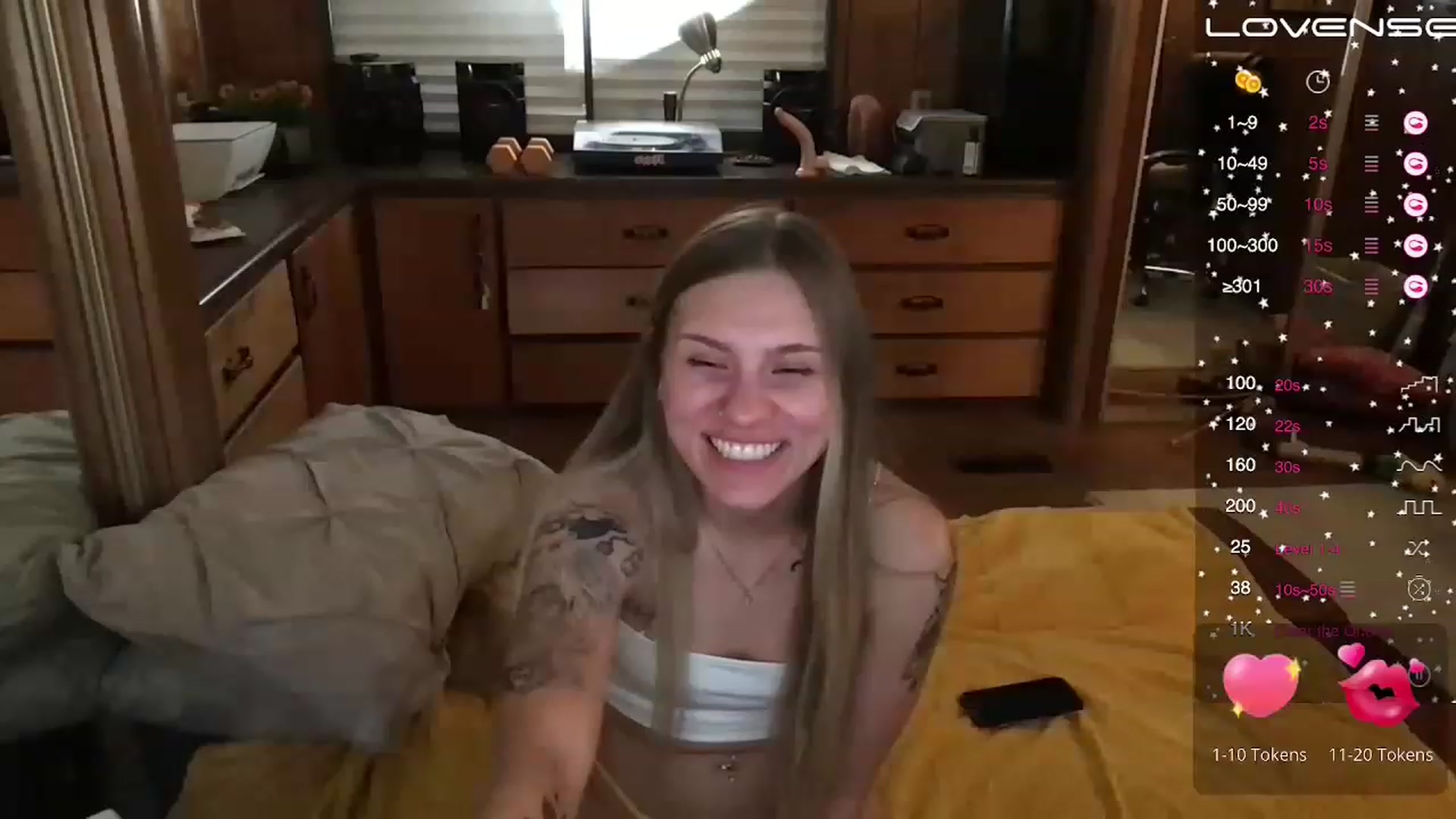 Gallery image thumbnail from Incognitobabe's myfreecams stream on, 11/23/2022, 09:06 image 5 of 20