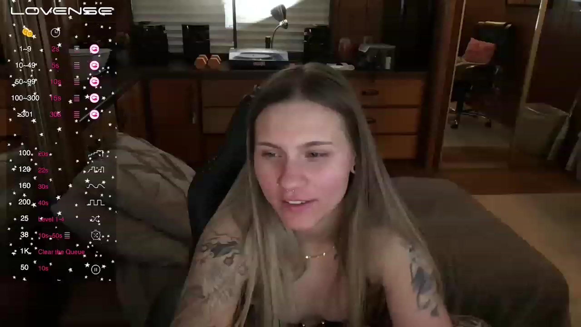 Gallery image thumbnail from Incognitobabe's myfreecams stream on, 11/27/2022, 10:21 image 11 of 20