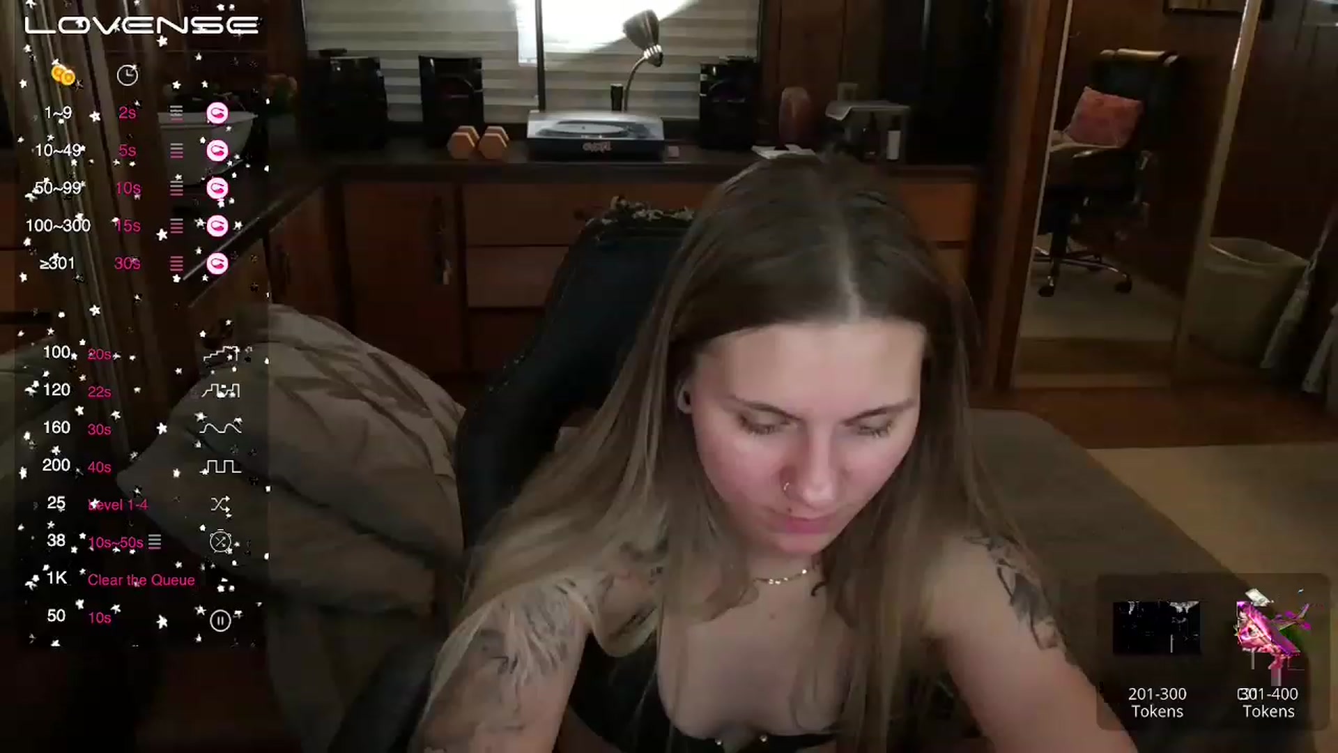Gallery image thumbnail from Incognitobabe's myfreecams stream on, 11/27/2022, 10:21 image 10 of 20