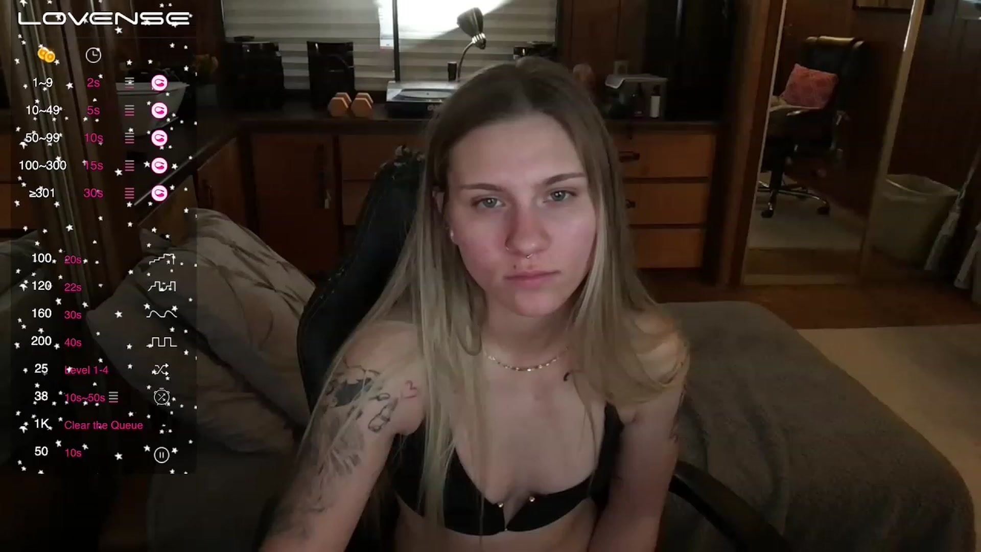 Gallery image thumbnail from Incognitobabe's myfreecams stream on, 11/27/2022, 10:21 image 2 of 20