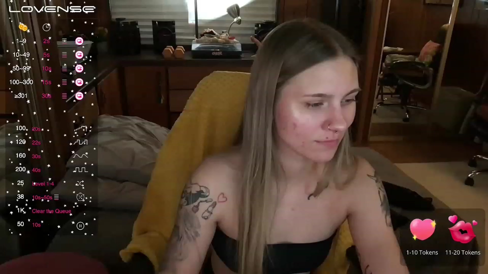 Gallery image thumbnail from Incognitobabe's myfreecams stream on, 11/26/2022, 03:54 image 13 of 20