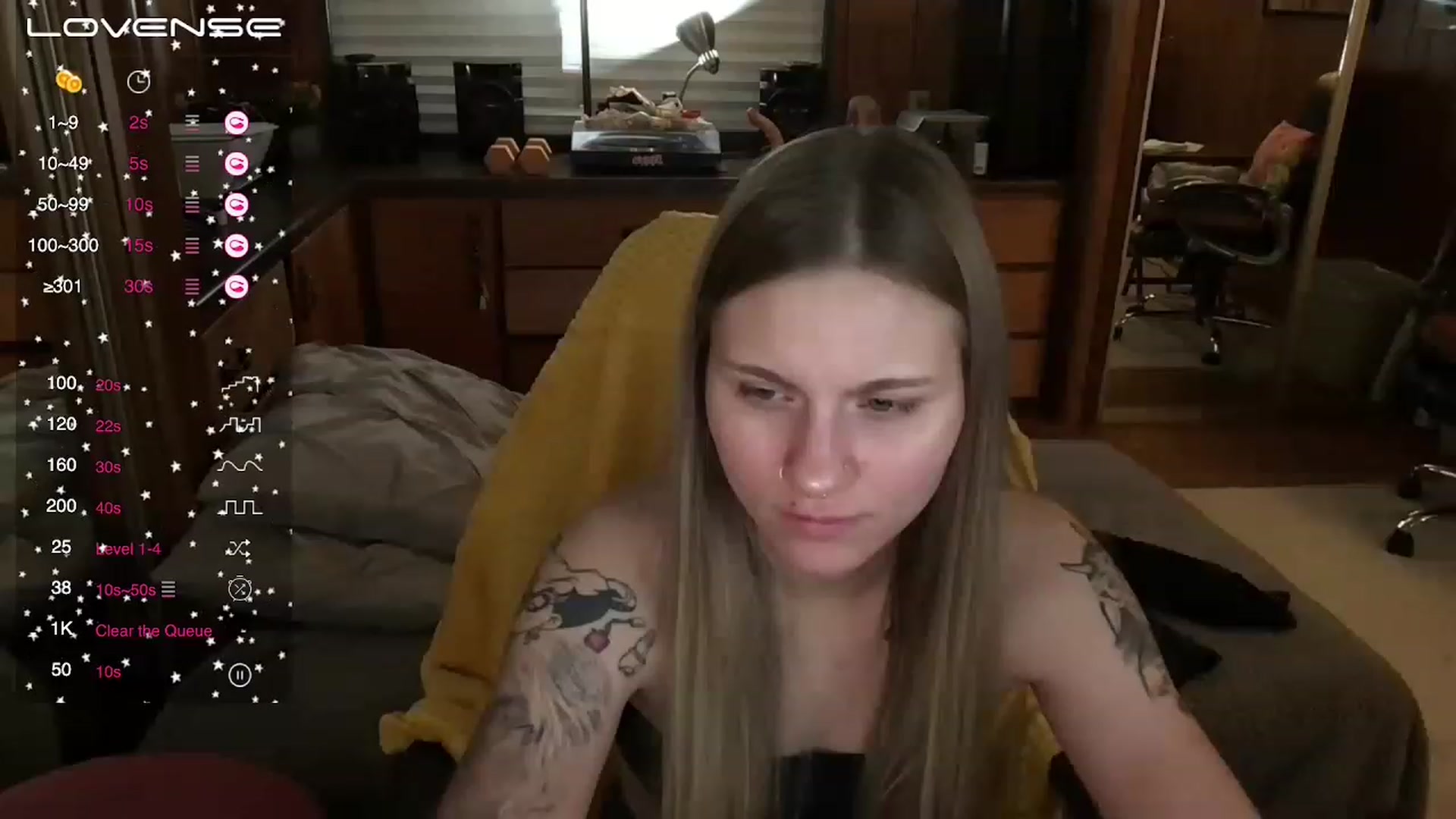 Gallery image thumbnail from Incognitobabe's myfreecams stream on, 11/26/2022, 03:54 image 18 of 20