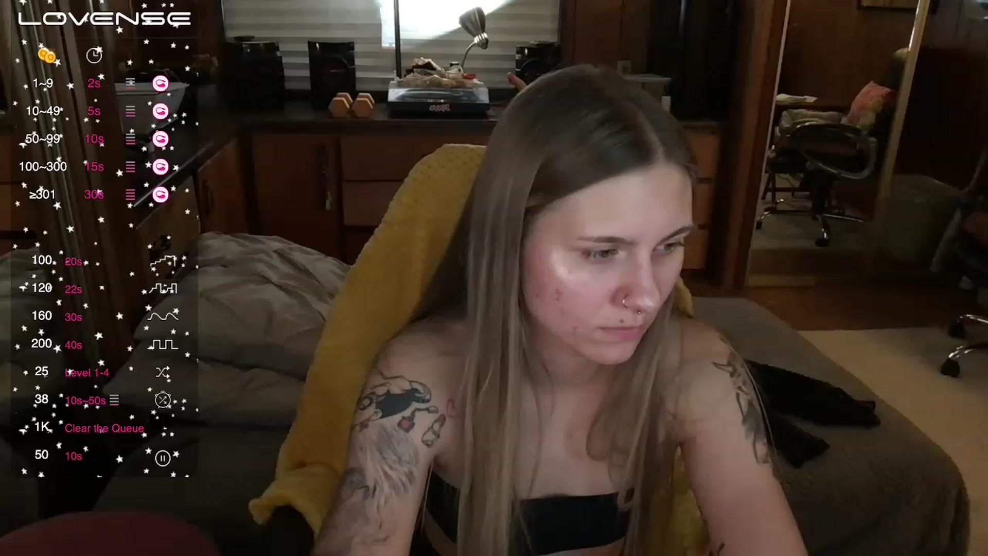 Gallery image thumbnail from Incognitobabe's myfreecams stream on, 11/26/2022, 03:54 image 16 of 20
