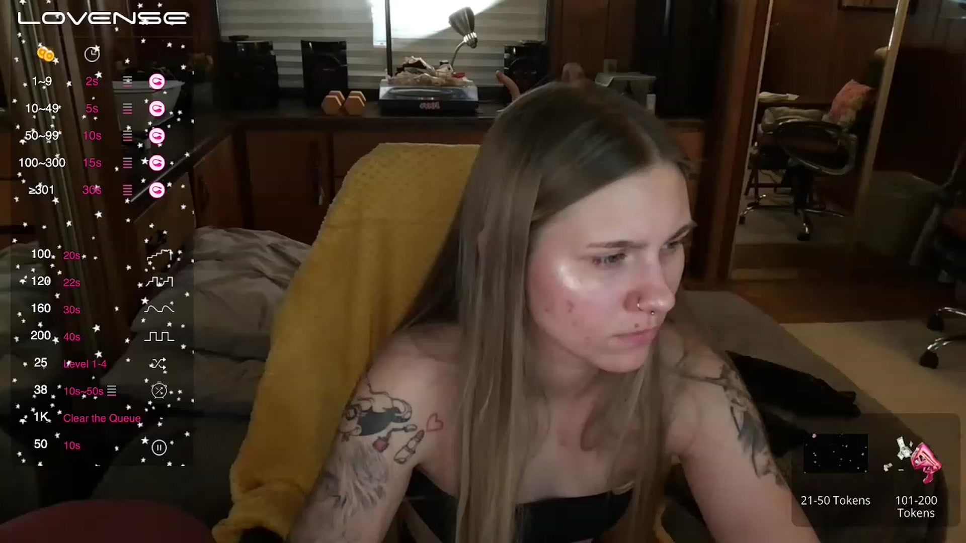 Gallery image thumbnail from Incognitobabe's myfreecams stream on, 11/26/2022, 03:54 image 15 of 20