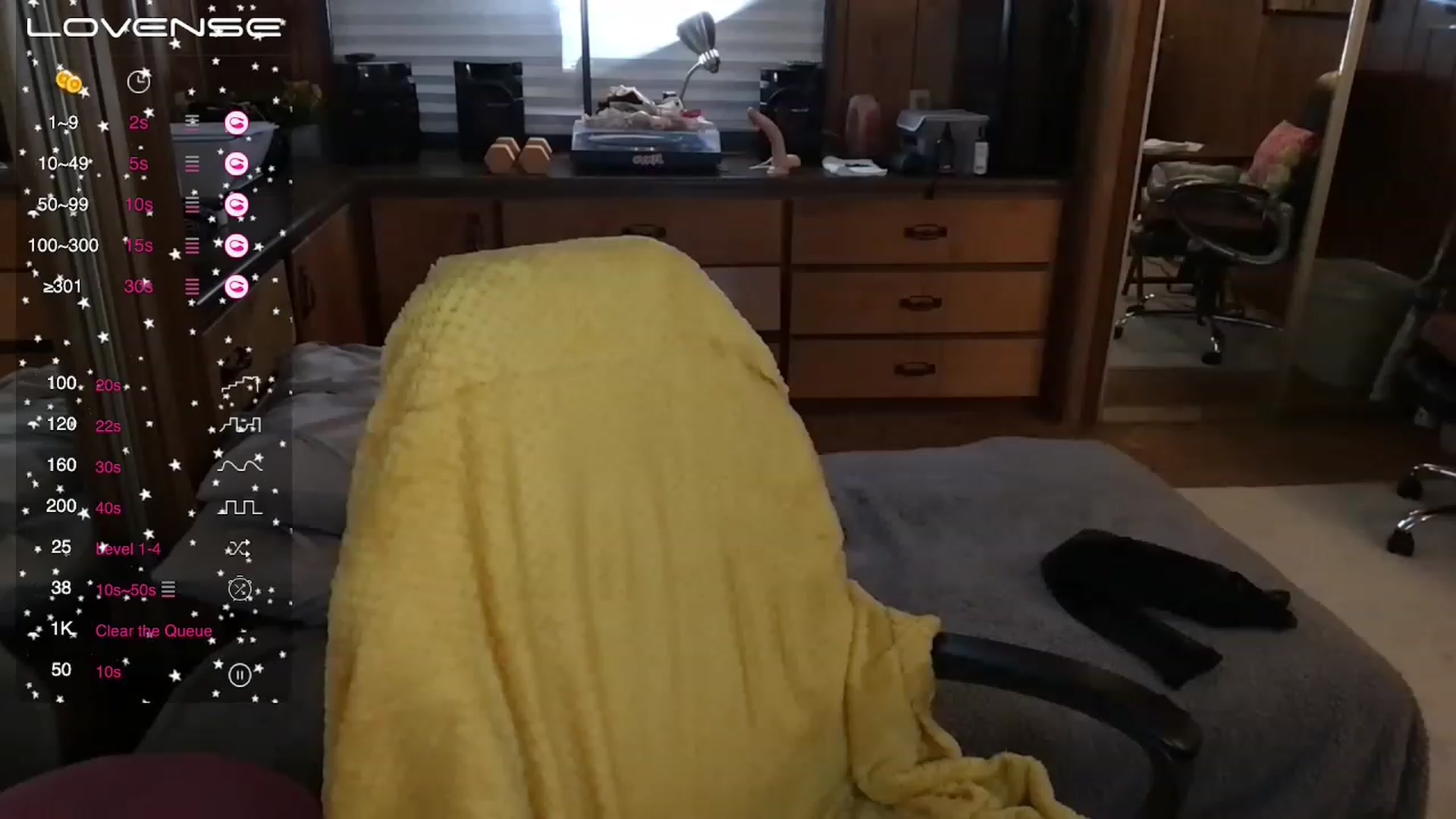 Gallery image thumbnail from Incognitobabe's myfreecams stream on, 11/26/2022, 03:54 image 12 of 20