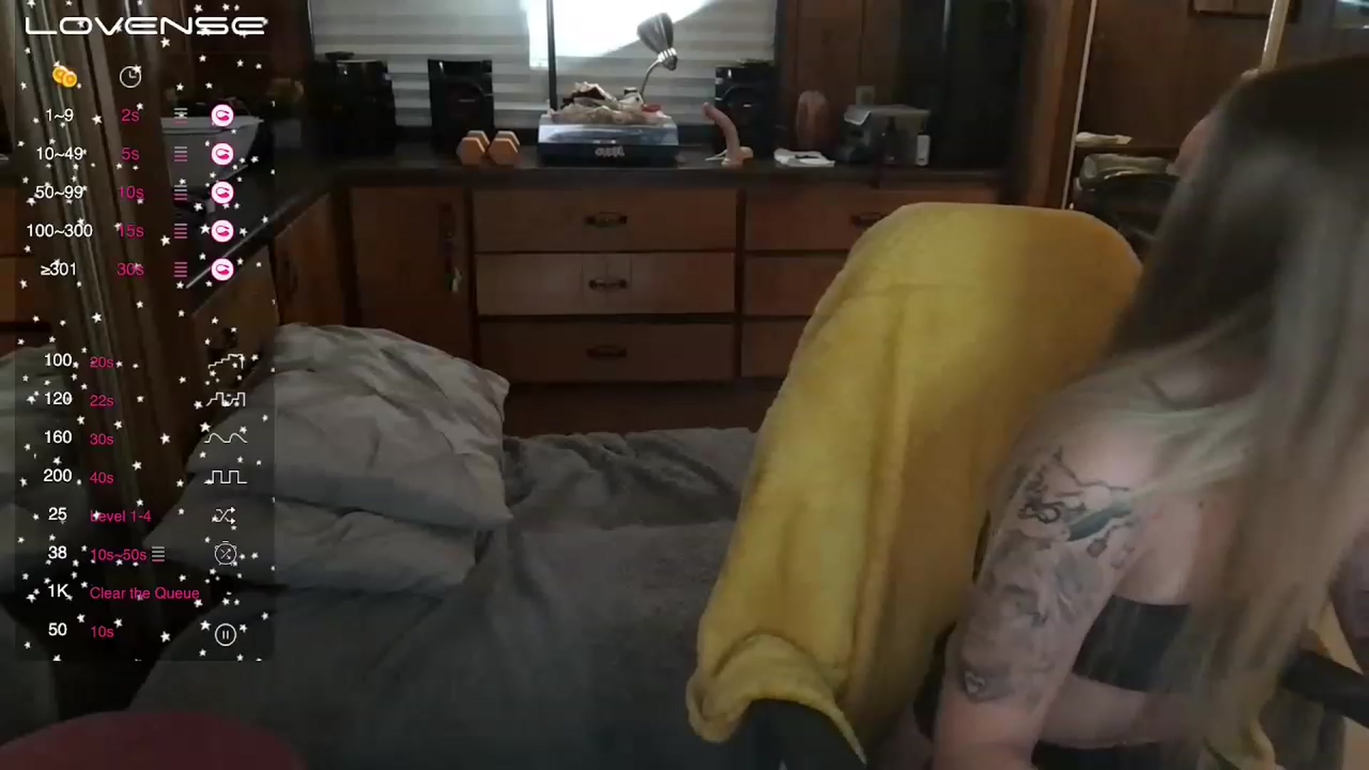 Gallery image thumbnail from Incognitobabe's myfreecams stream on, 11/26/2022, 03:54 image 8 of 20