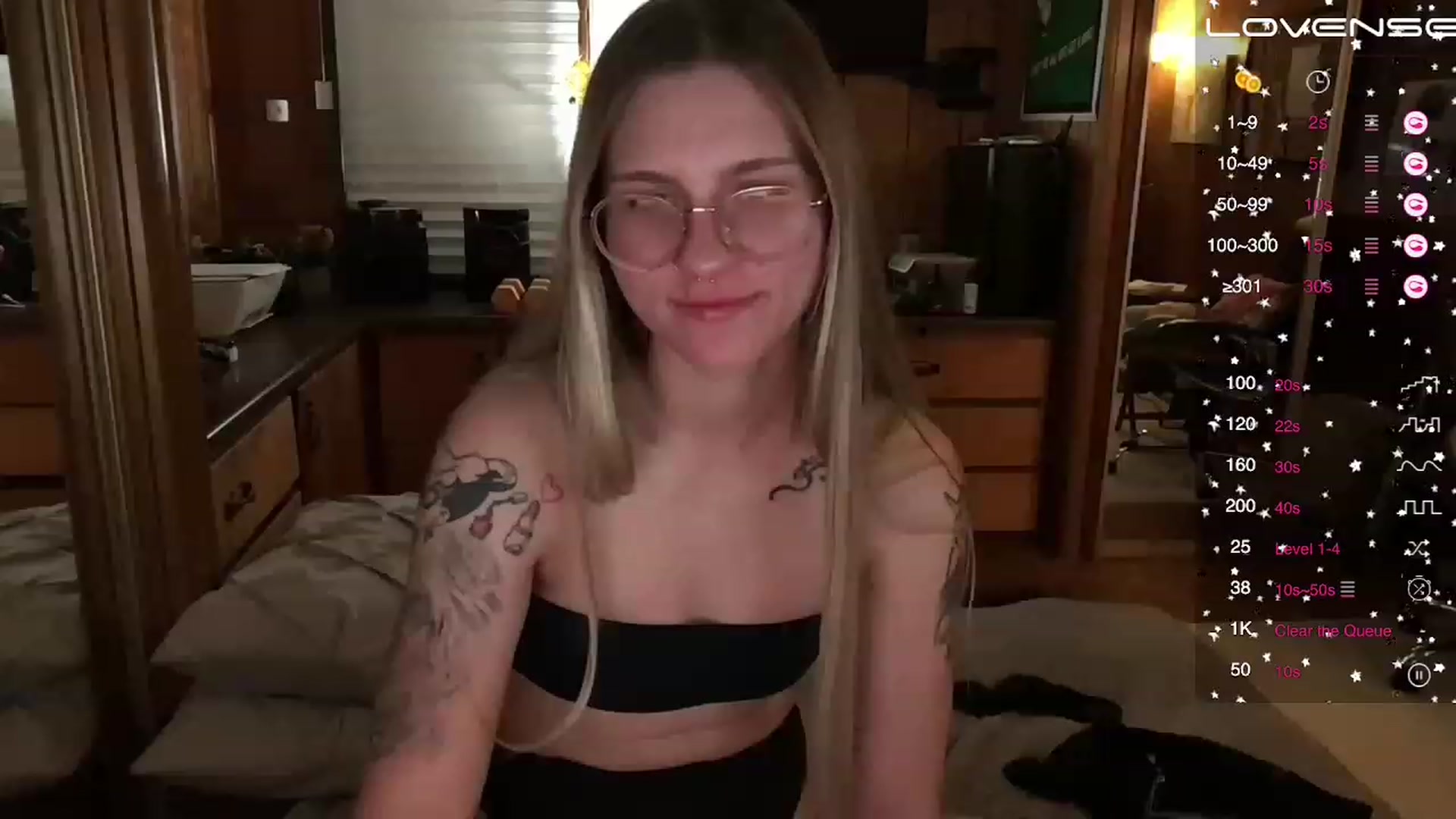 Gallery image thumbnail from Incognitobabe's myfreecams stream on, 11/26/2022, 06:15 image 13 of 20