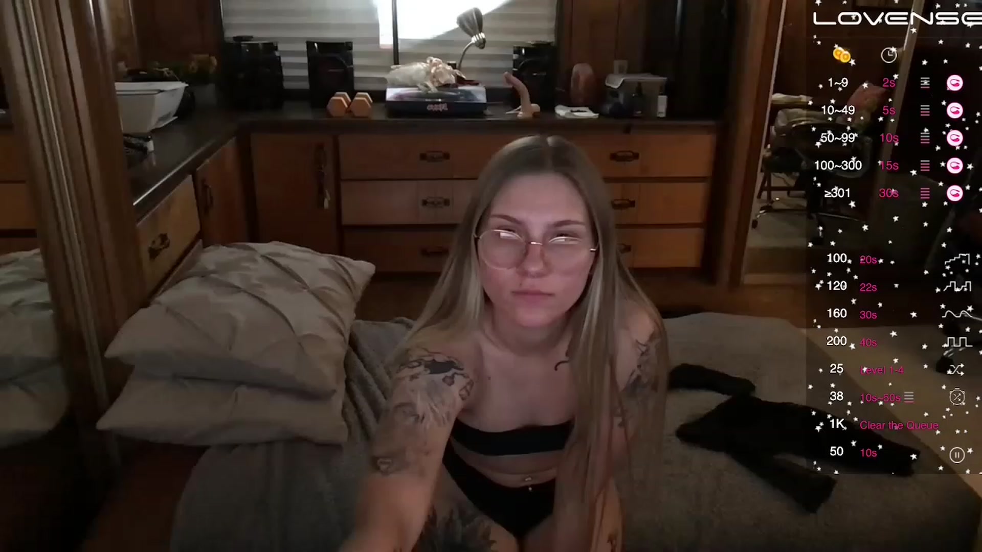 Gallery image thumbnail from Incognitobabe's myfreecams stream on, 11/26/2022, 06:15 image 2 of 20