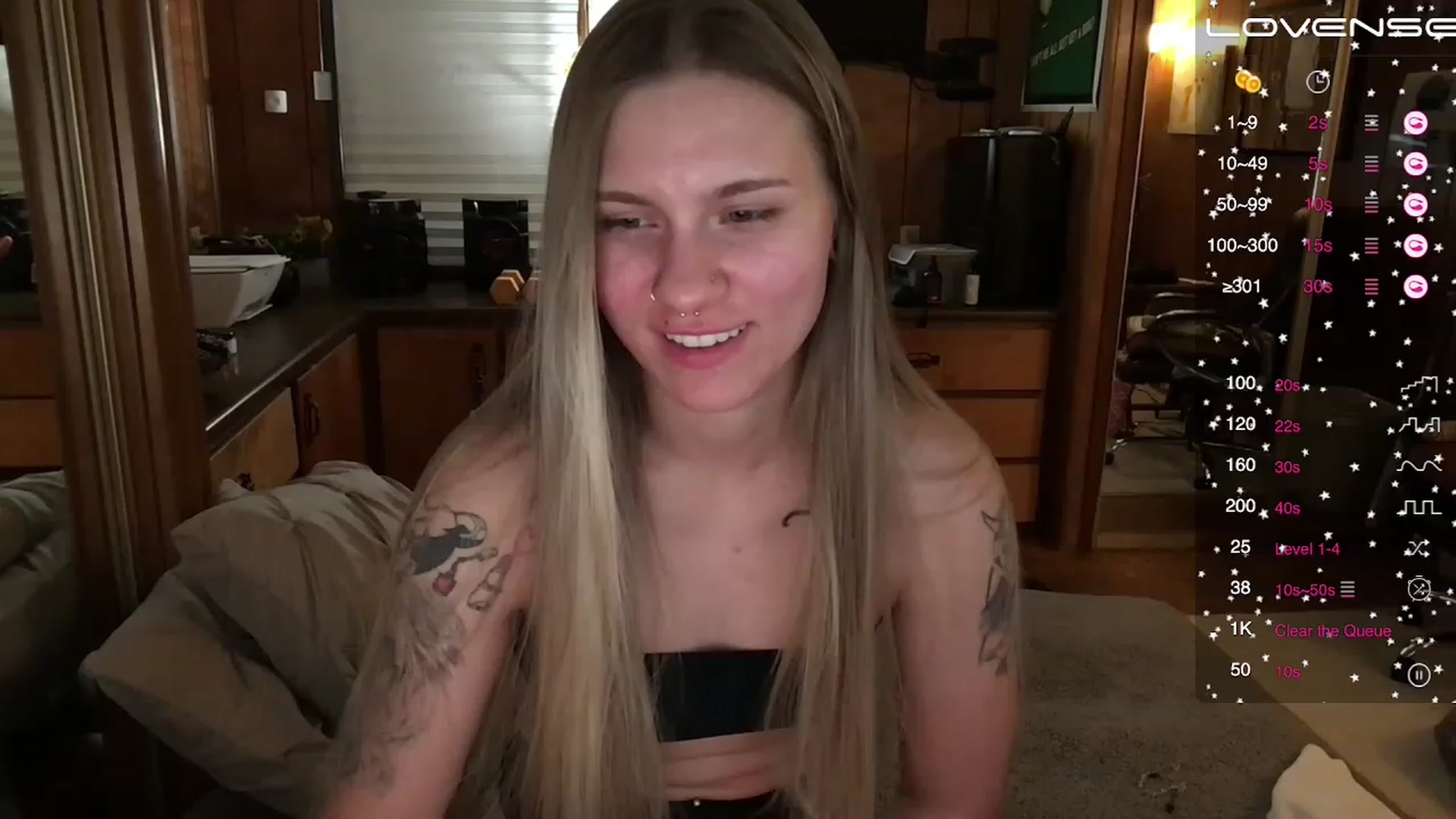 Gallery image thumbnail from Incognitobabe's myfreecams stream on, 11/26/2022, 11:39 image 17 of 20